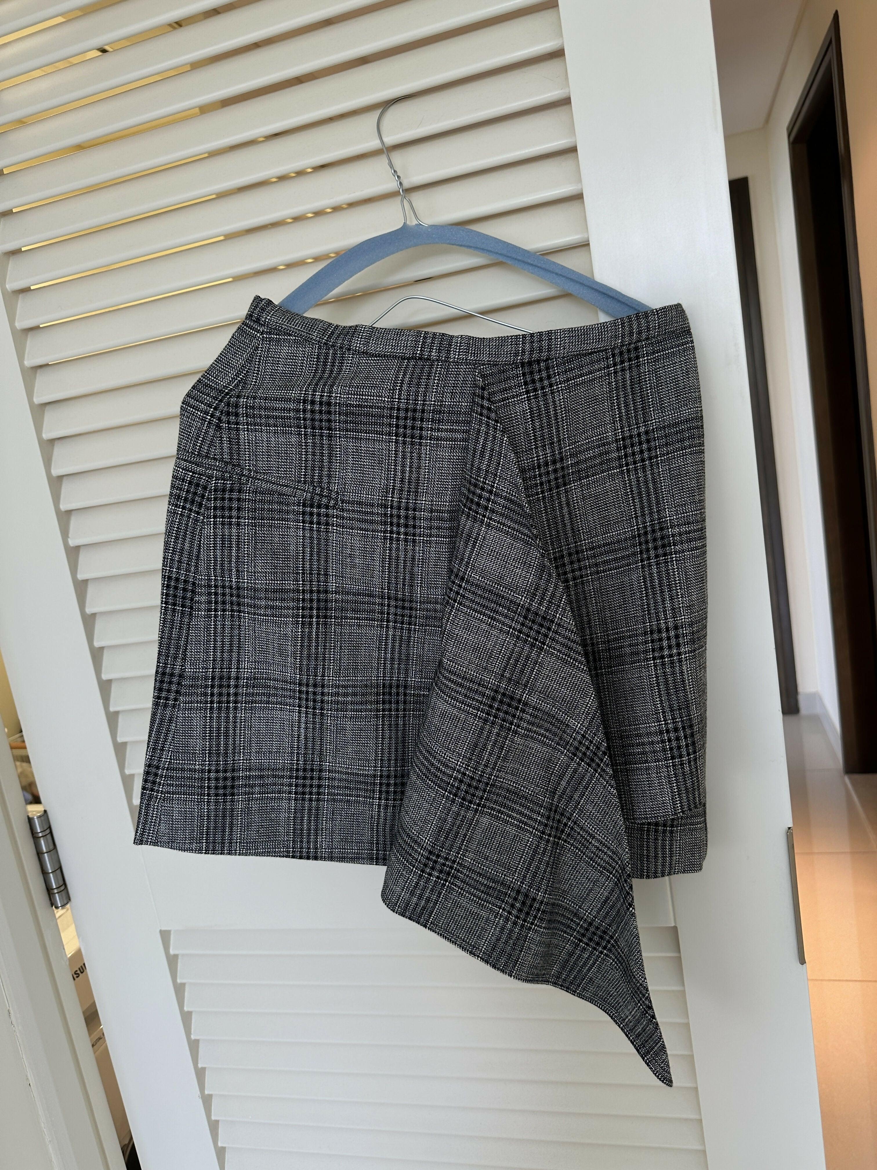 Doleyli Checked Cotton And Wool Skirt - Endless - UAE Rental and Resale for Women's Fashion