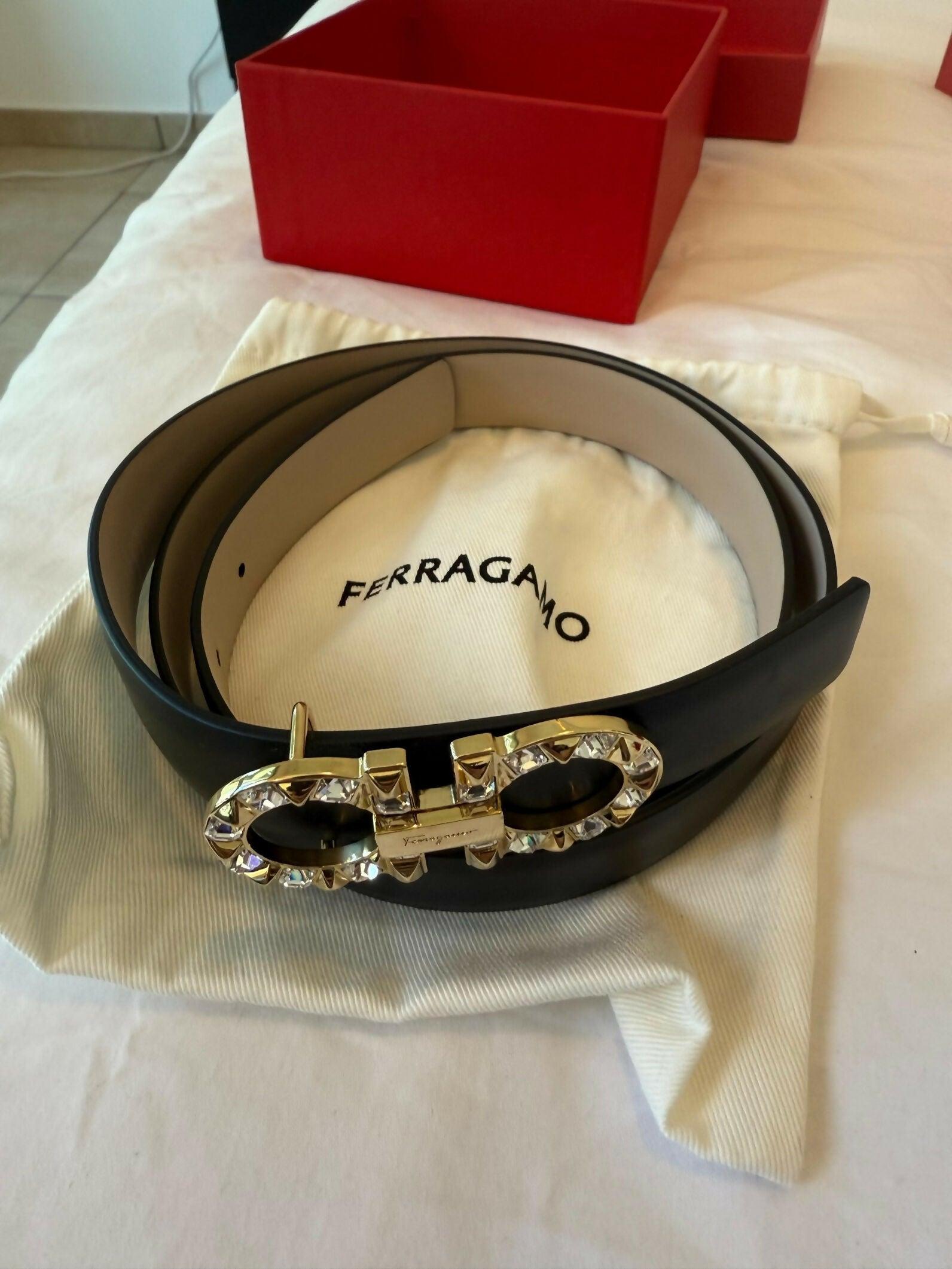 Donna Black with Gold Diamond Buckle Belt - Endless - UAE Rental and Resale for Women's Fashion