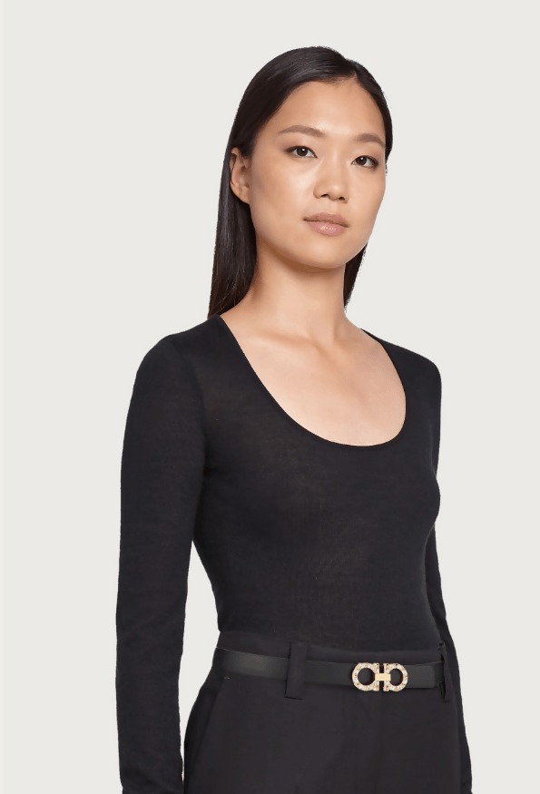 Donna Black with Gold Diamond Buckle Belt - Endless - UAE Rental and Resale for Women's Fashion