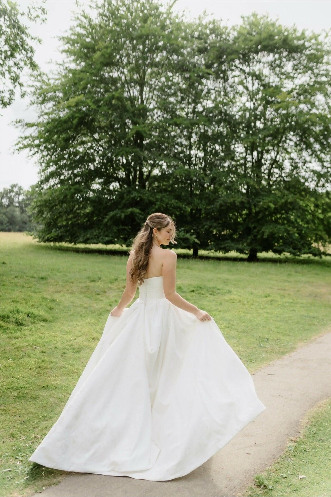Dotty Minnie Bridal - Endless - UAE Rental and Resale for Women's Fashion