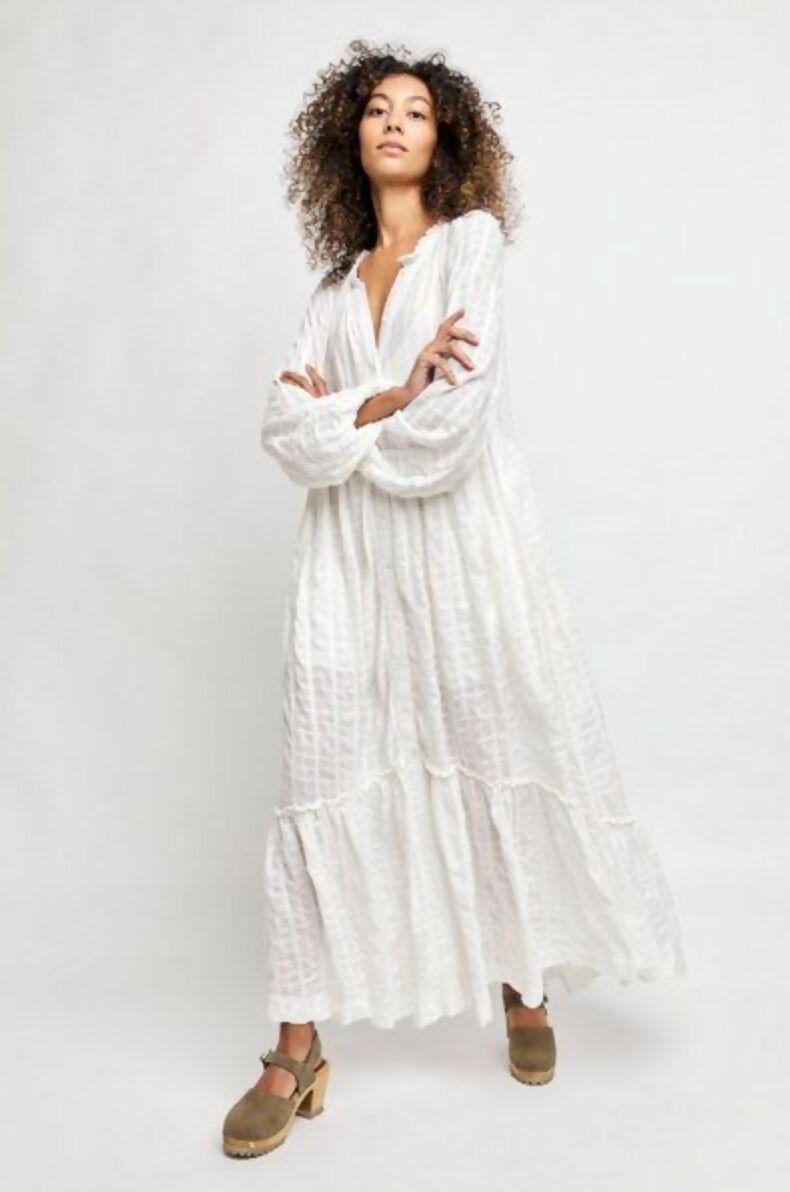 Edie Maxi Dress - Endless - UAE Rental and Resale for Women's Fashion