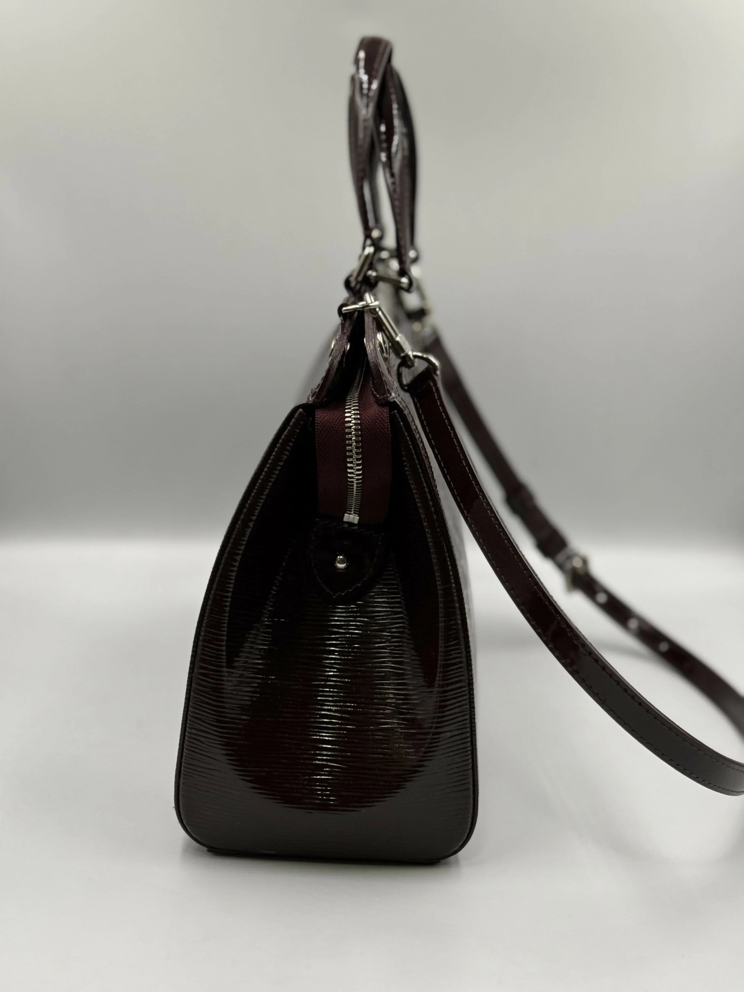 Electric Epi Brea MM Satchel - Endless - UAE Rental and Resale for Women's Fashion