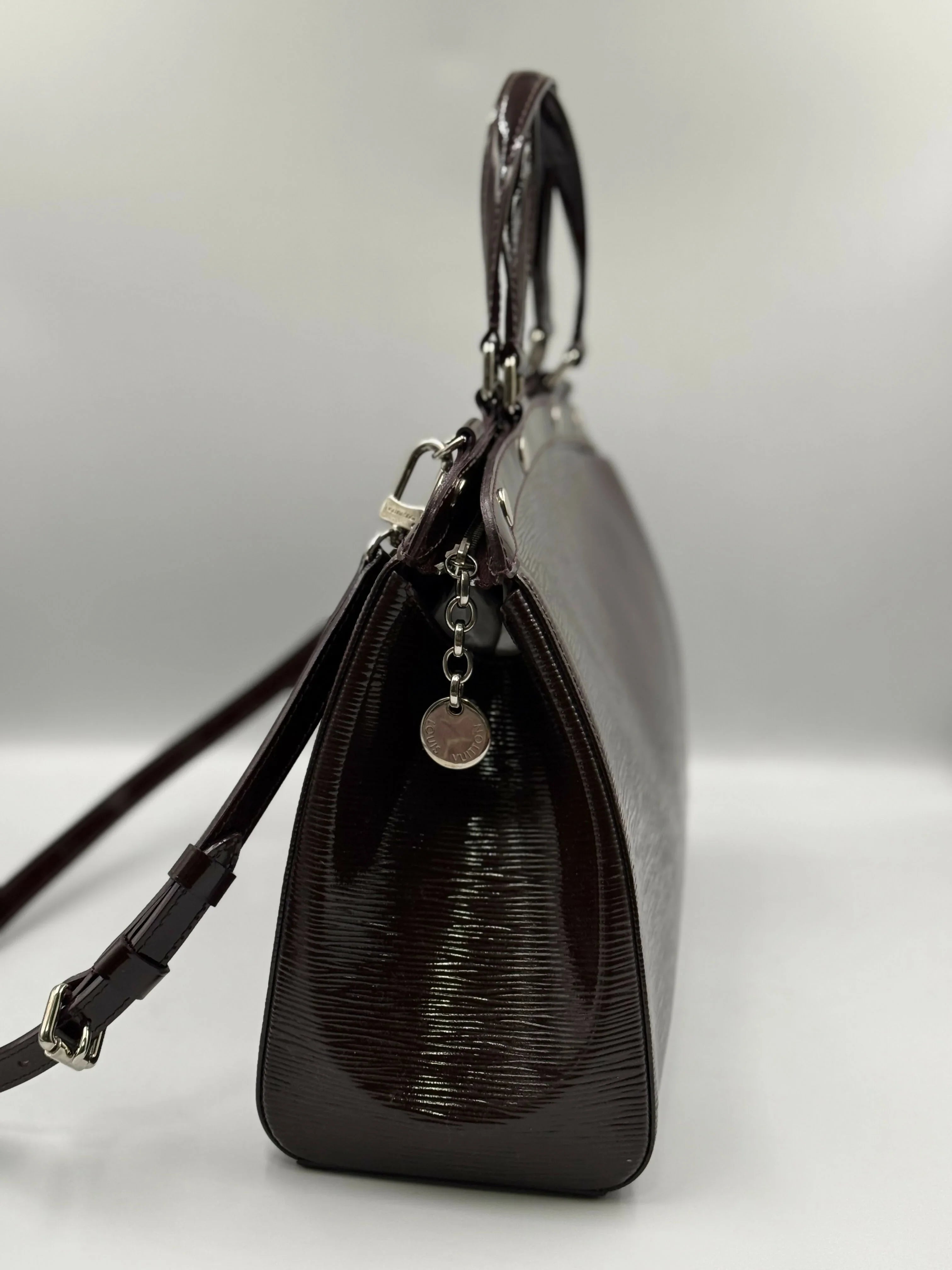 Electric Epi Brea MM Satchel - Endless - UAE Rental and Resale for Women's Fashion