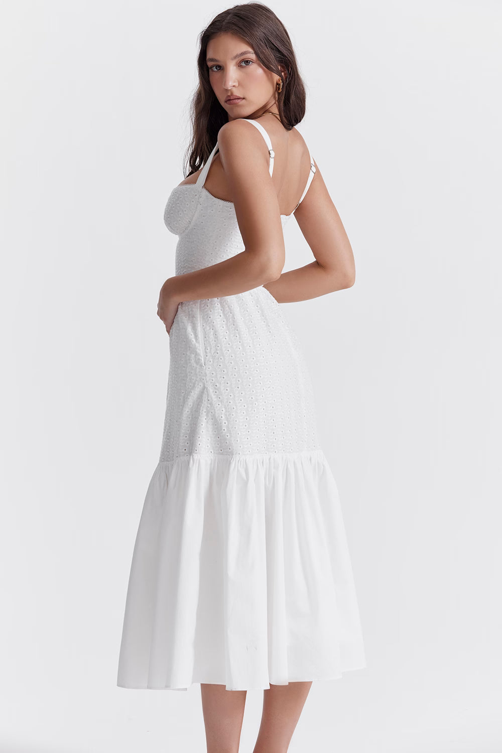 White broderie anglaise midi sundress with sweetheart neckline and tiered skirt — House of CB | Endless UAE