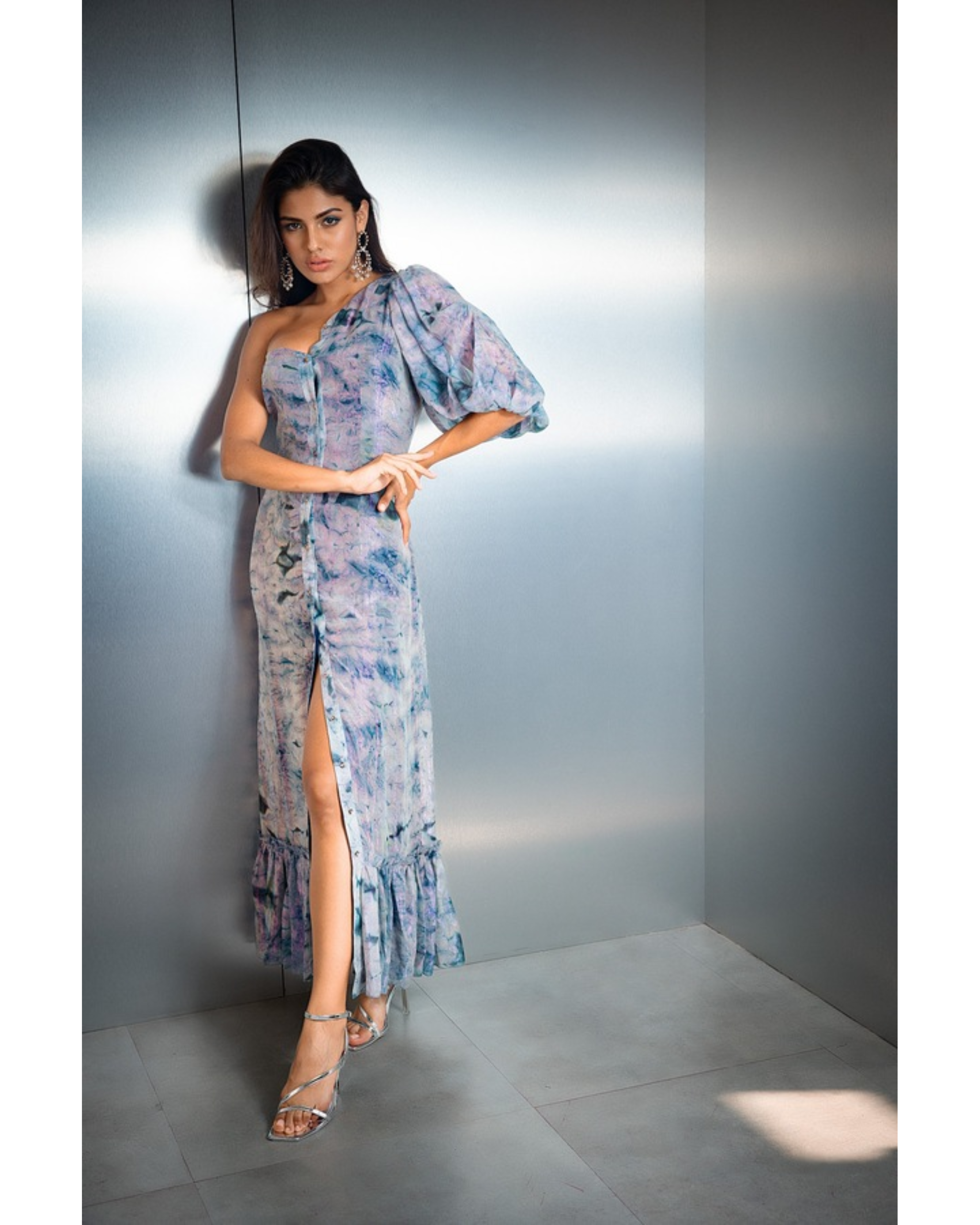 Elle Ruffle Dress - Endless - UAE Rental and Resale for Women's Fashion