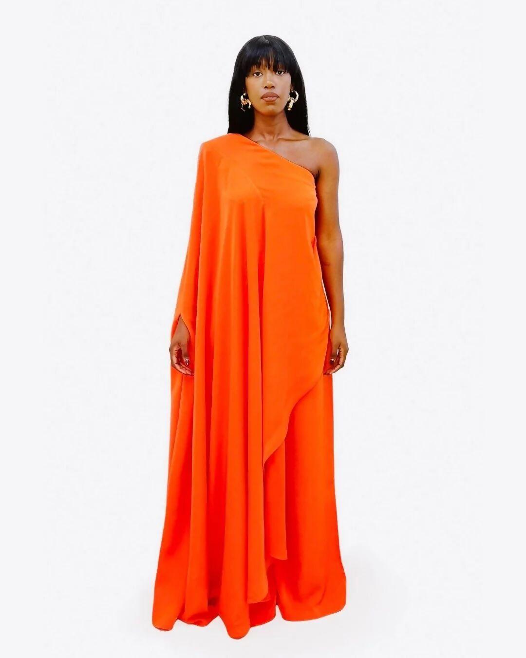 Elle Set - Endless - UAE Rental and Resale for Women's Fashion