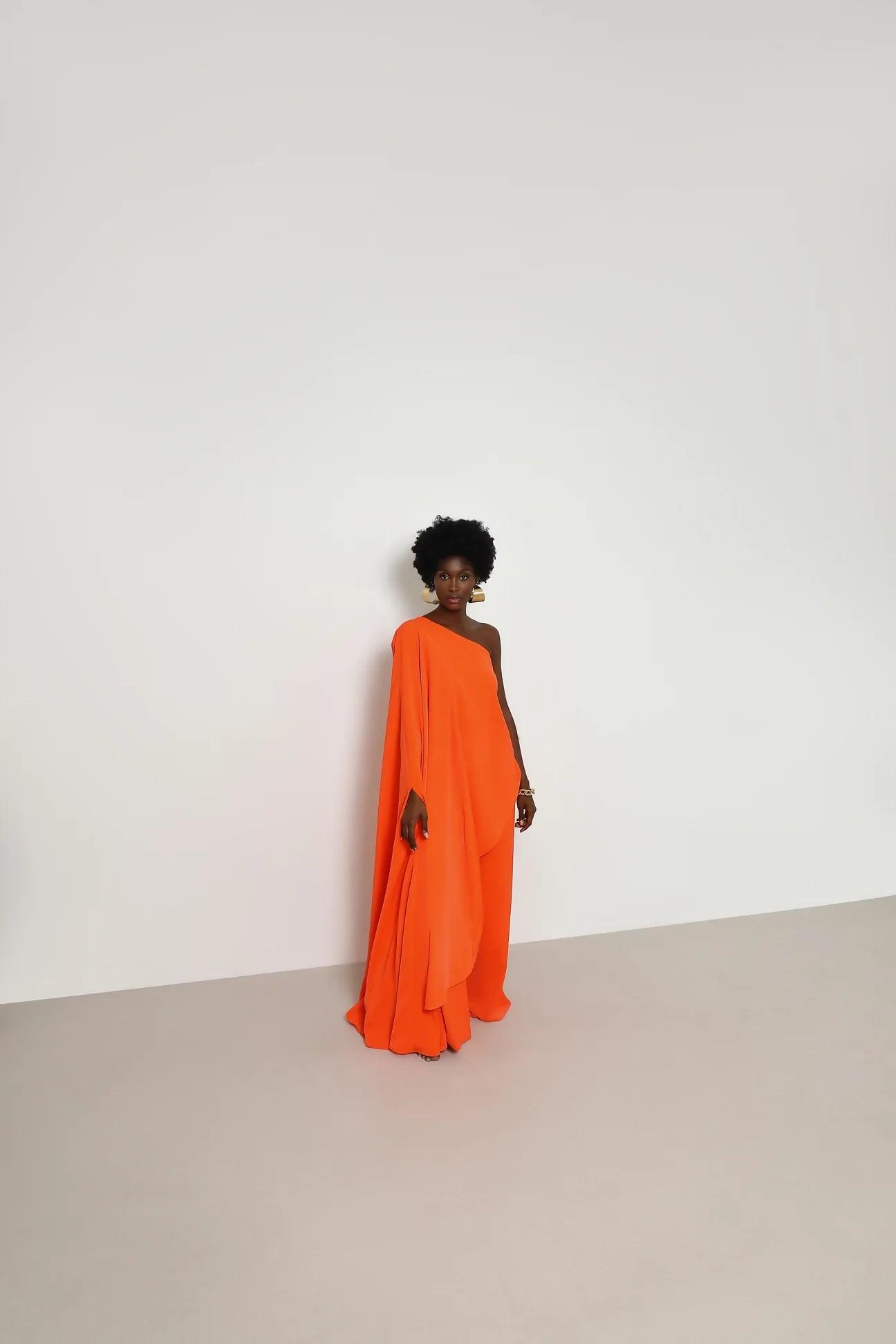 Elle Set - Endless - UAE Rental and Resale for Women's Fashion