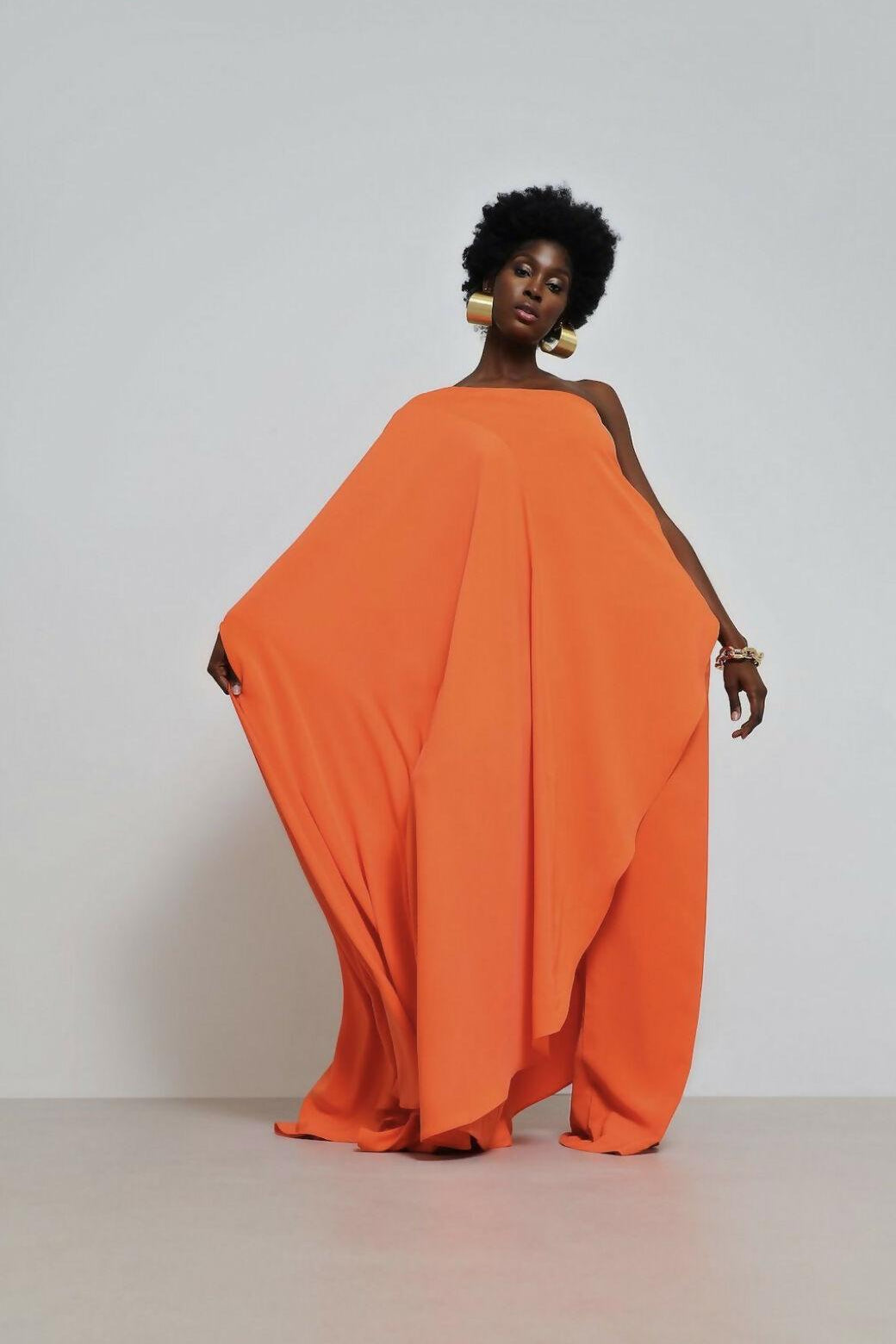 Elle Set - Endless - UAE Rental and Resale for Women's Fashion