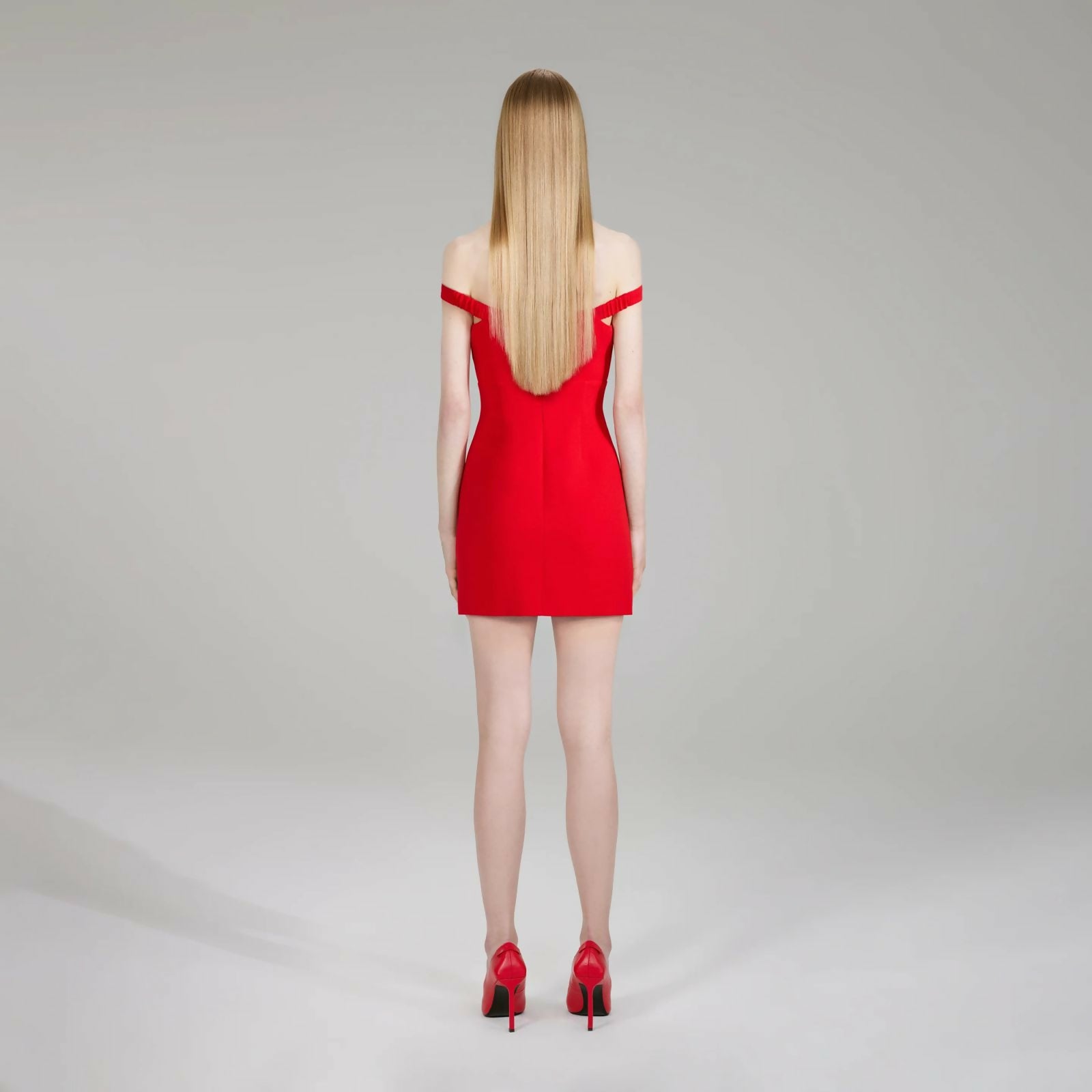 Embellished Bow-Detail Mini Dress - Endless - UAE Rental and Resale for Women's Fashion