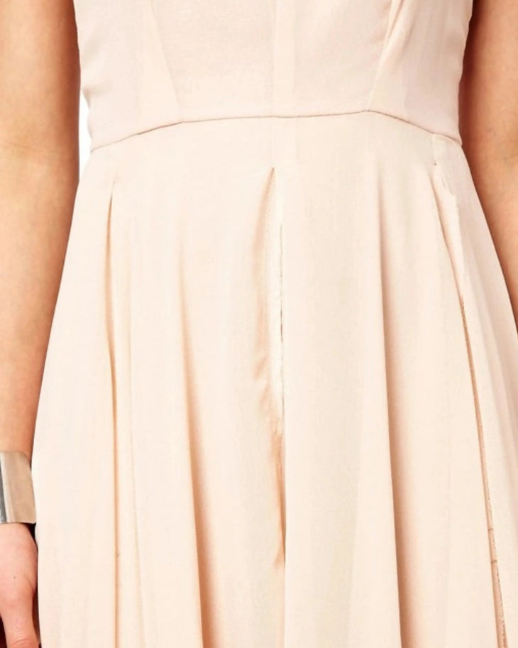 Peach sleeveless maxi dress with sweetheart neckline and flowing skirt — Religion | Endless UAE