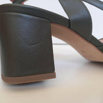 Fionda Green Velvet Slingback Sandals - Endless - UAE Rental and Resale for Women's Fashion