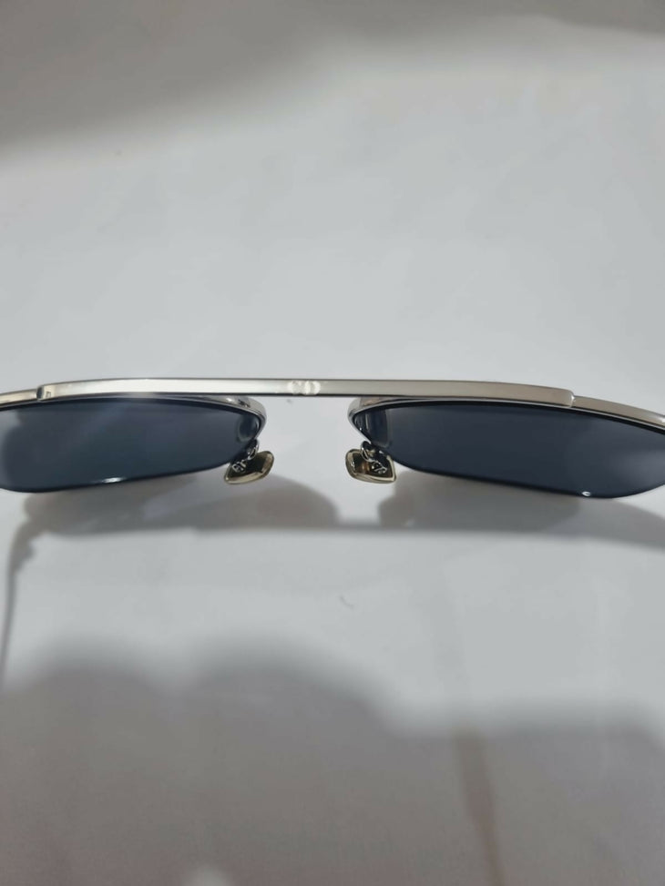 Dior Homme 0220S Navigator-style sunglasses with metal frame detail — Dior | Endless UAE