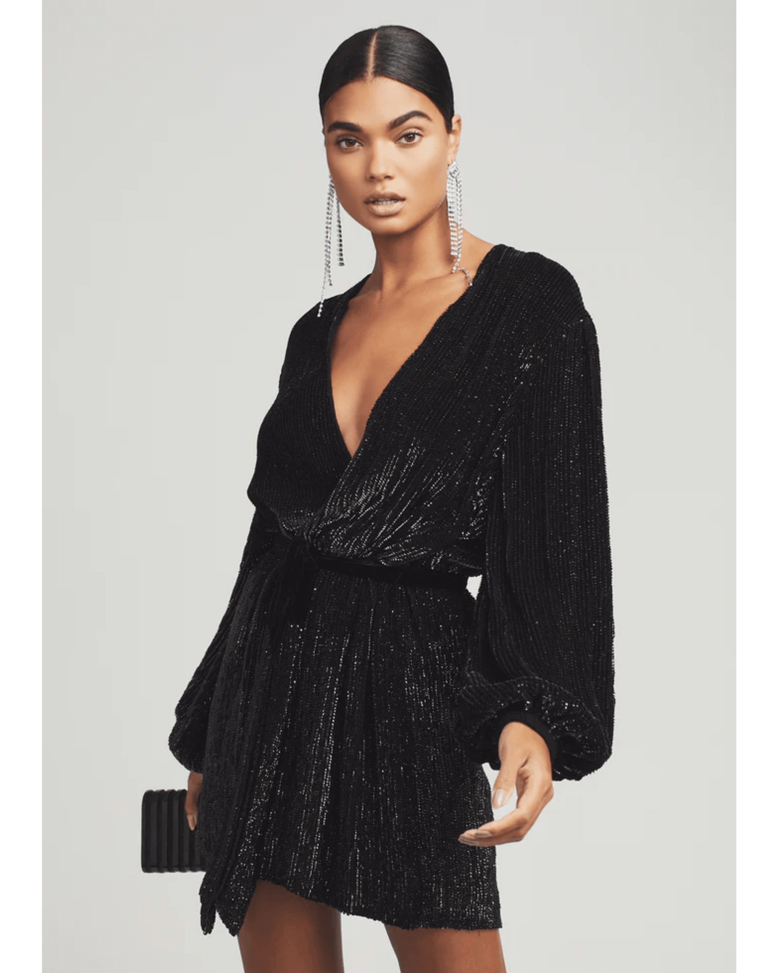 Gabrielle Sequin Robe Black - Endless - UAE Rental and Resale for Women's Fashion