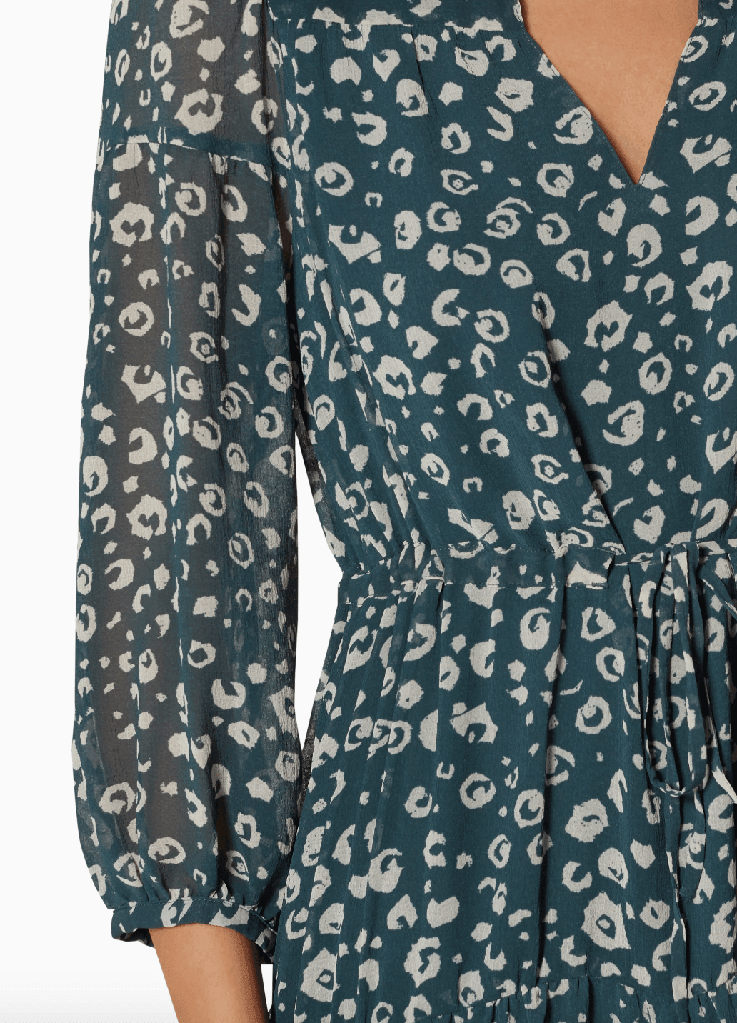 Green Adrianne Cheetah-Print Dress - Endless - UAE Rental and Resale for Women's Fashion