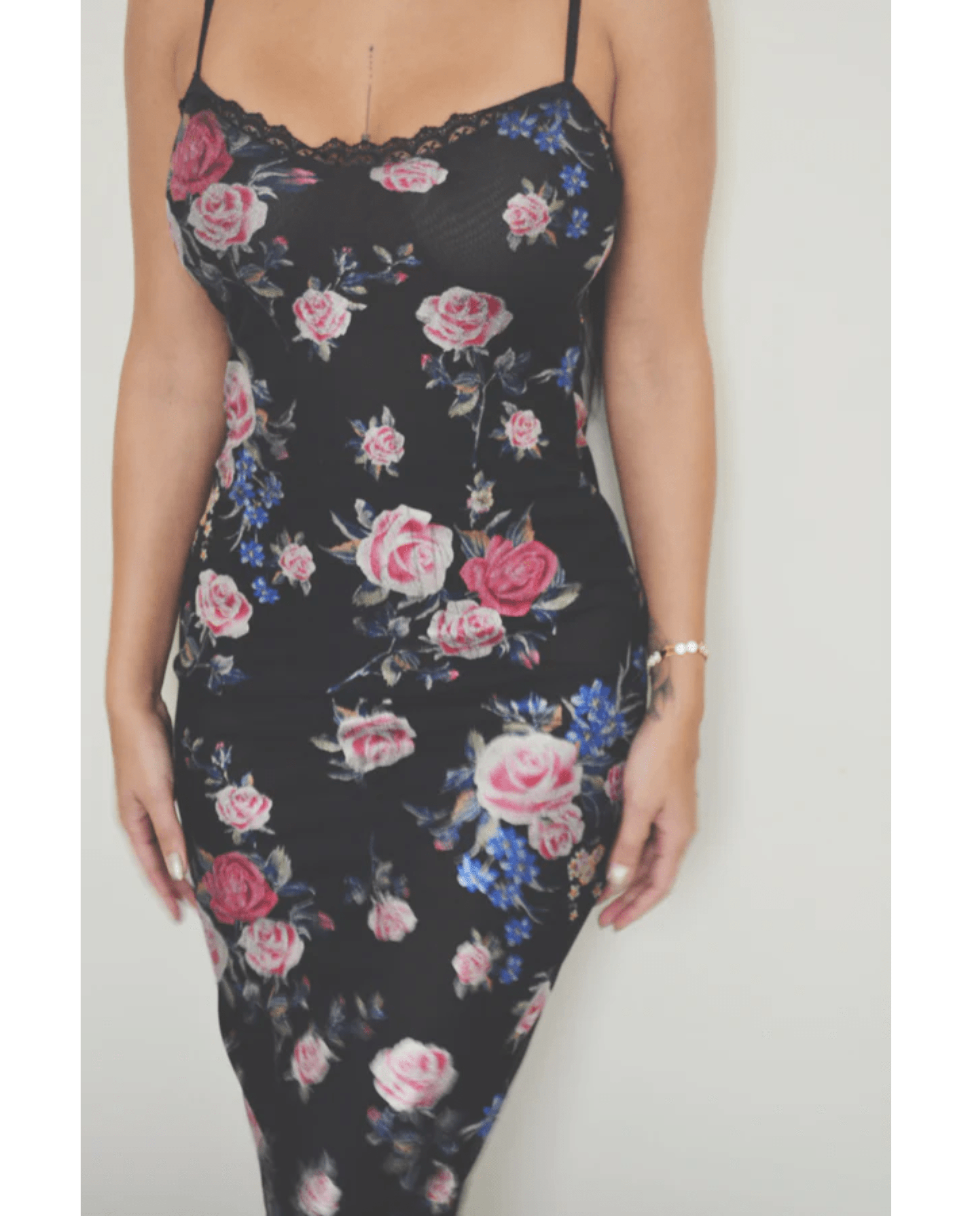 Hannah Marie Midi - Endless - UAE Rental and Resale for Women's Fashion