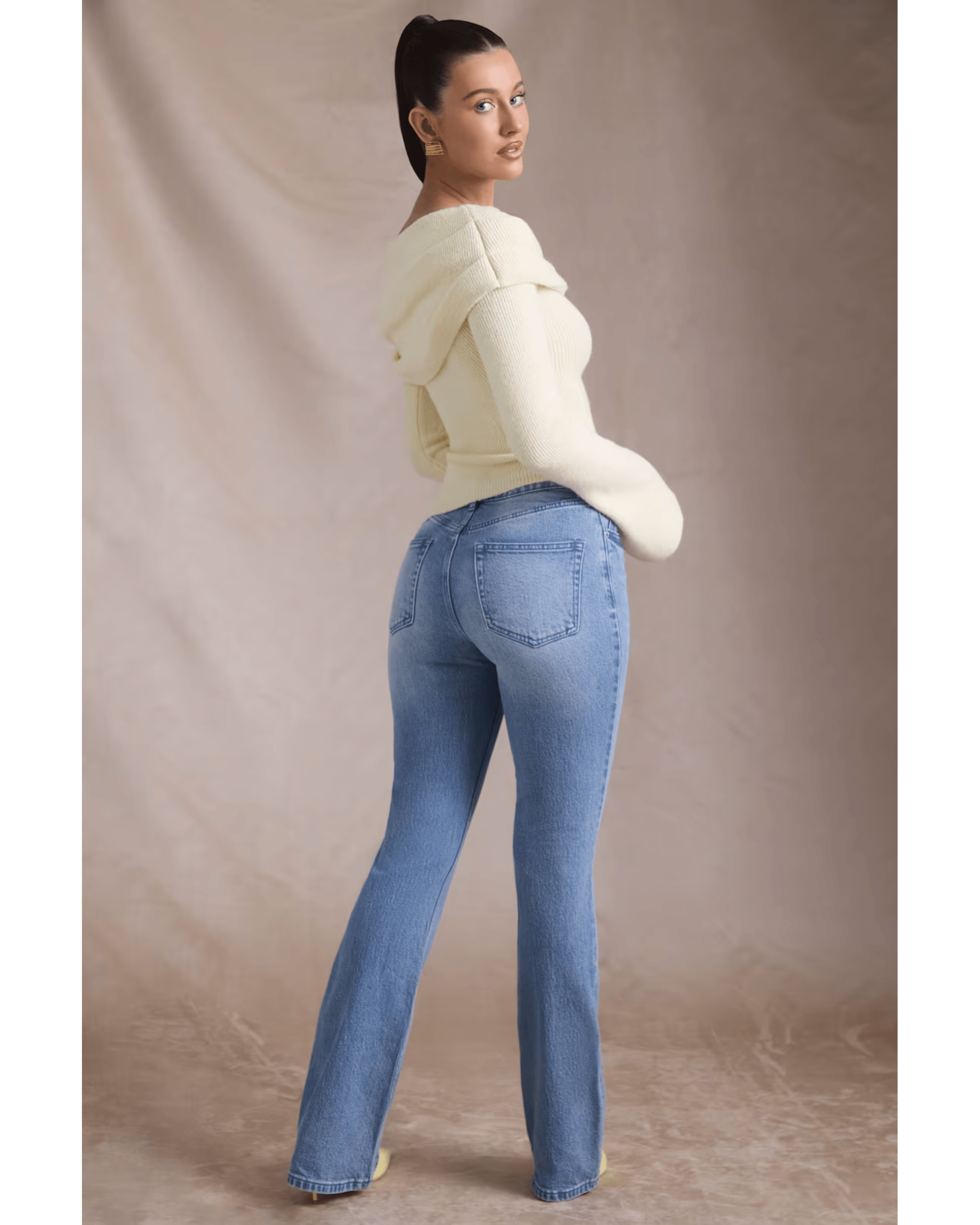 High-Rise Flared Jeans in Vintage Wash - Endless - UAE Rental and Resale for Women's Fashion