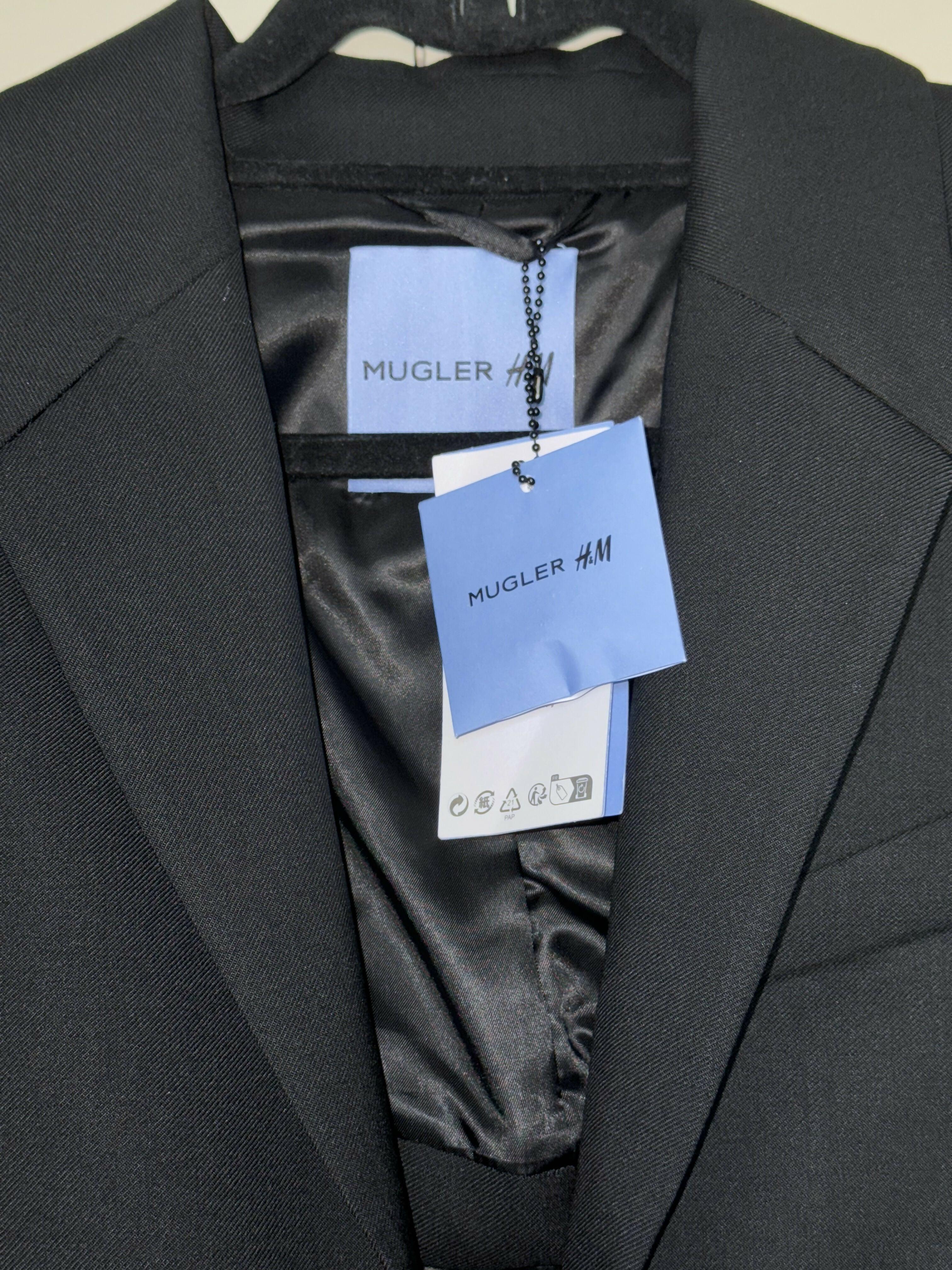 Iconic Single-Breasted Tailored Corseted Blazer - Endless - UAE Rental and Resale for Women's Fashion