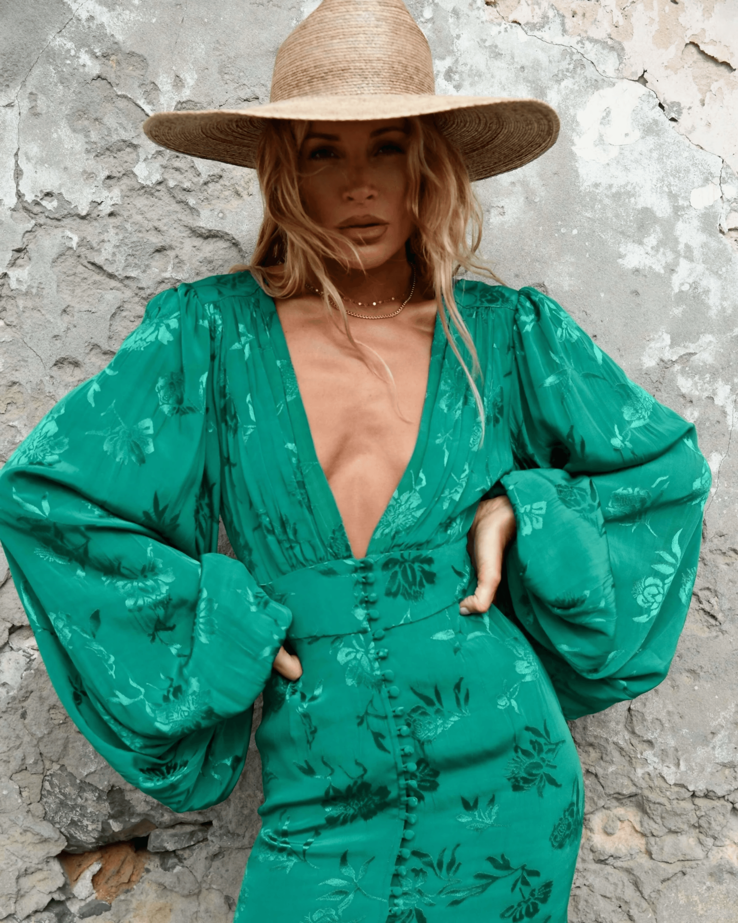 Isabella Dress - Endless - UAE Rental and Resale for Women's Fashion