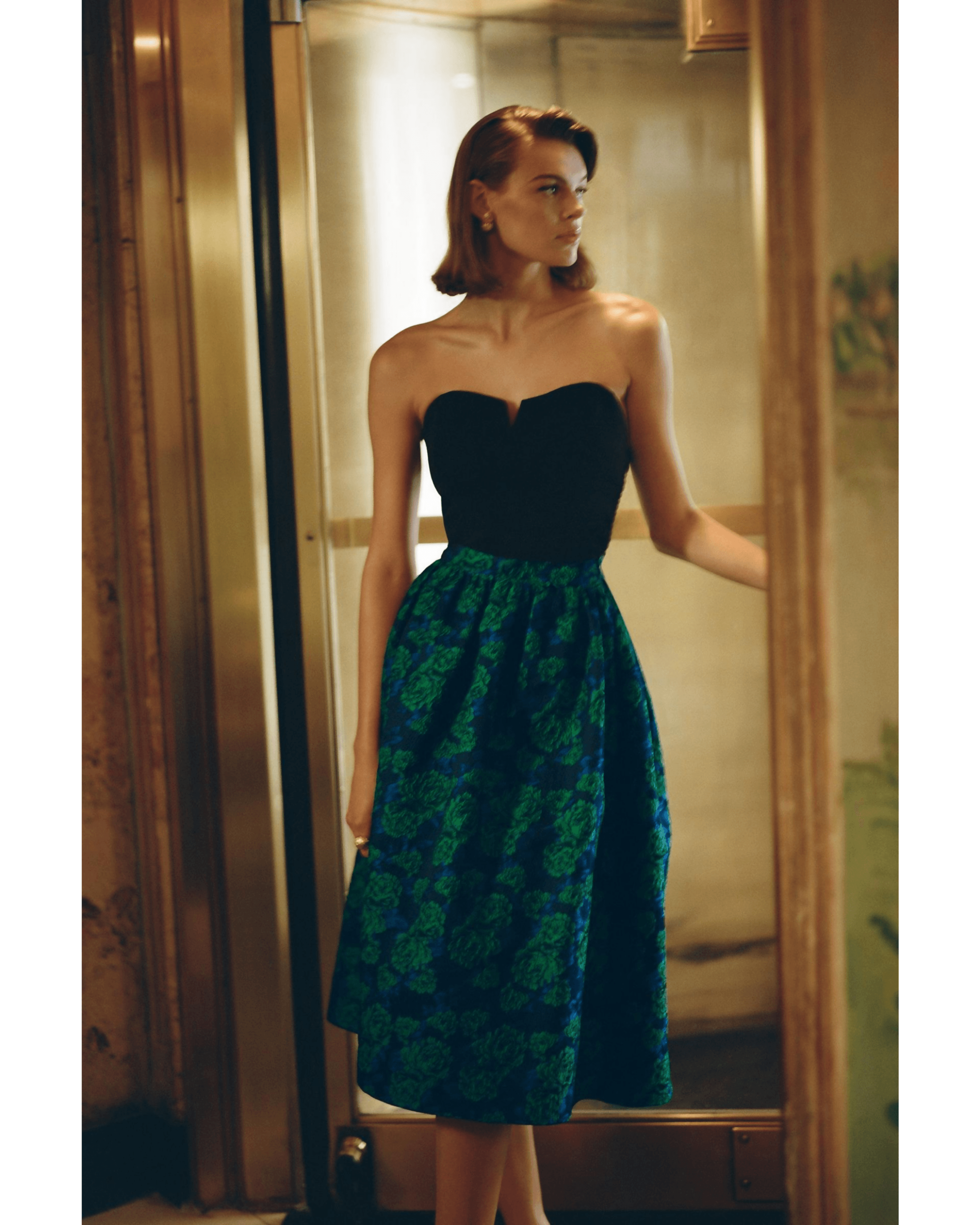 Jacquard Midi Skirt - Endless - UAE Rental and Resale for Women's Fashion