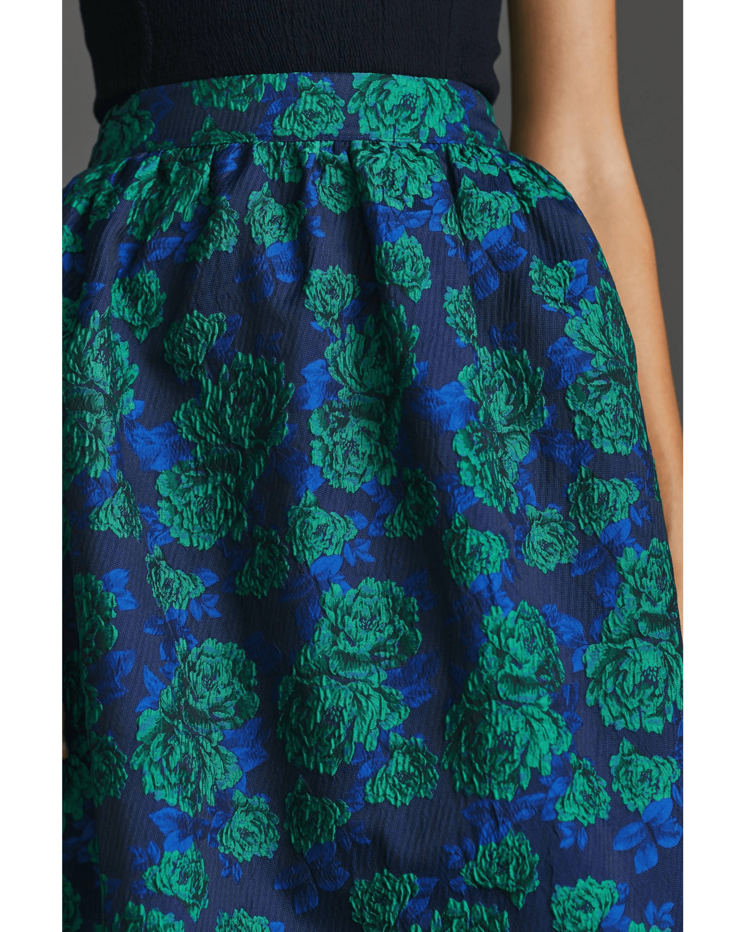 Jacquard Midi Skirt - Endless - UAE Rental and Resale for Women's Fashion