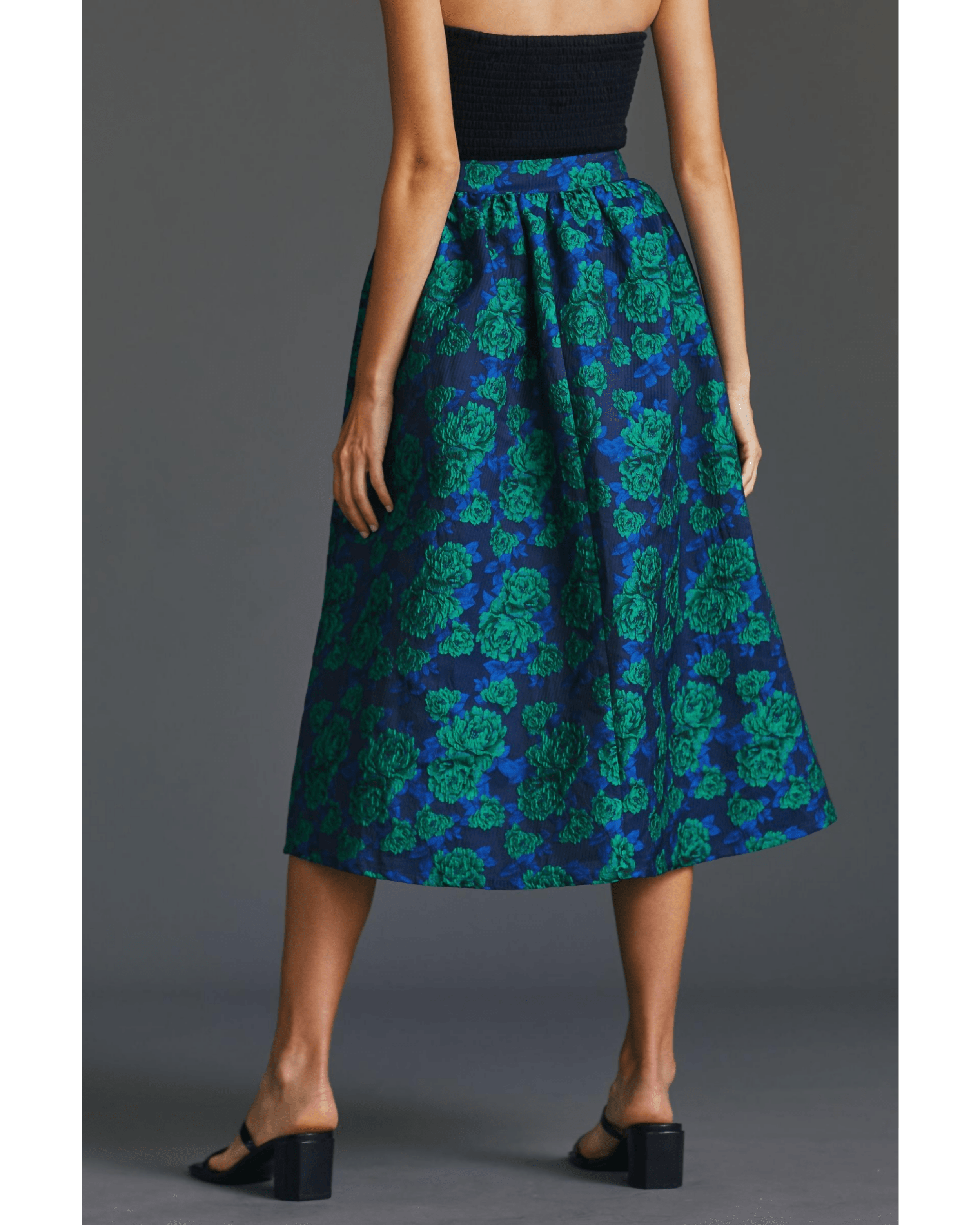 Jacquard Midi Skirt - Endless - UAE Rental and Resale for Women's Fashion