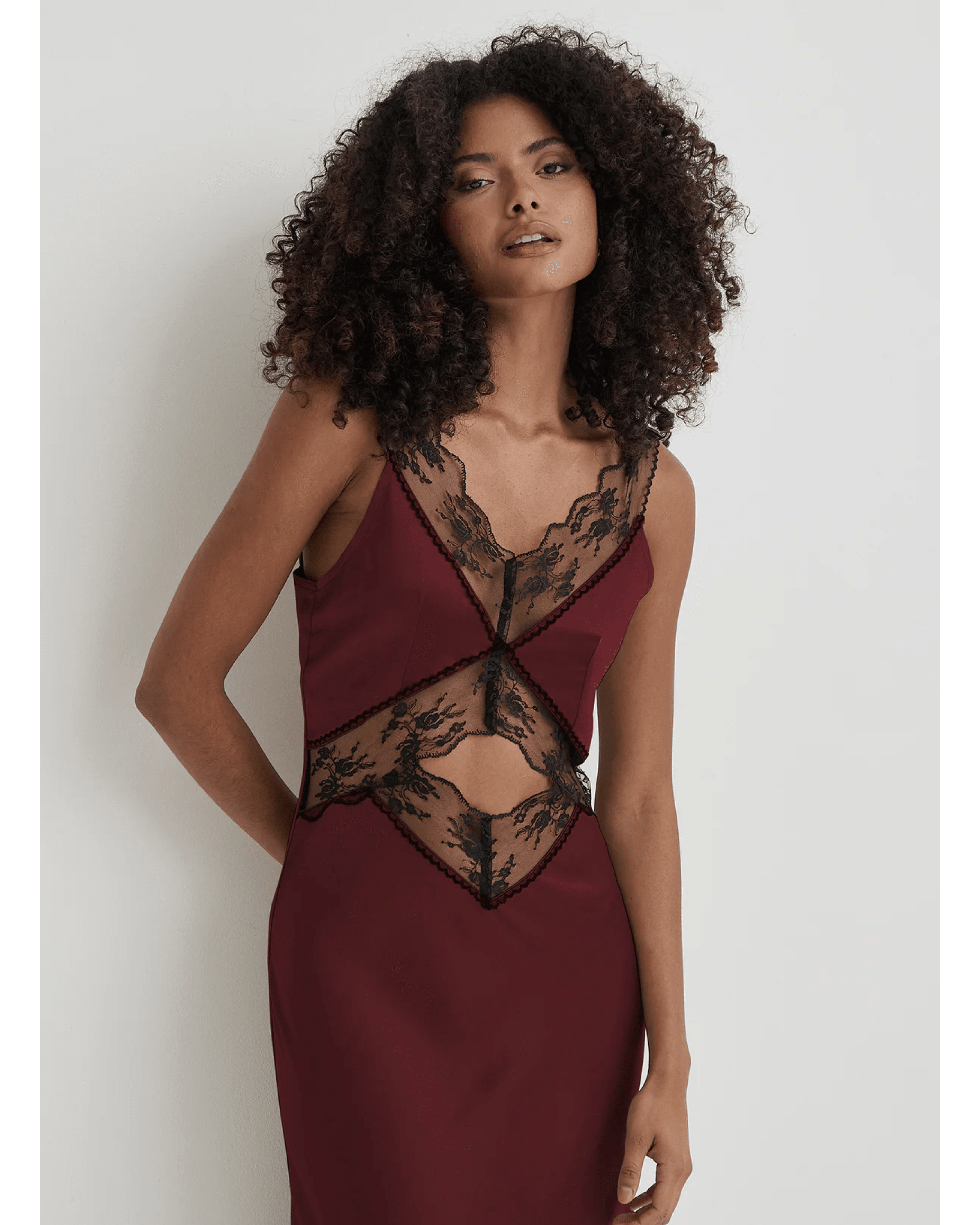 Kelsey Dress - Endless - UAE Rental and Resale for Women's Fashion