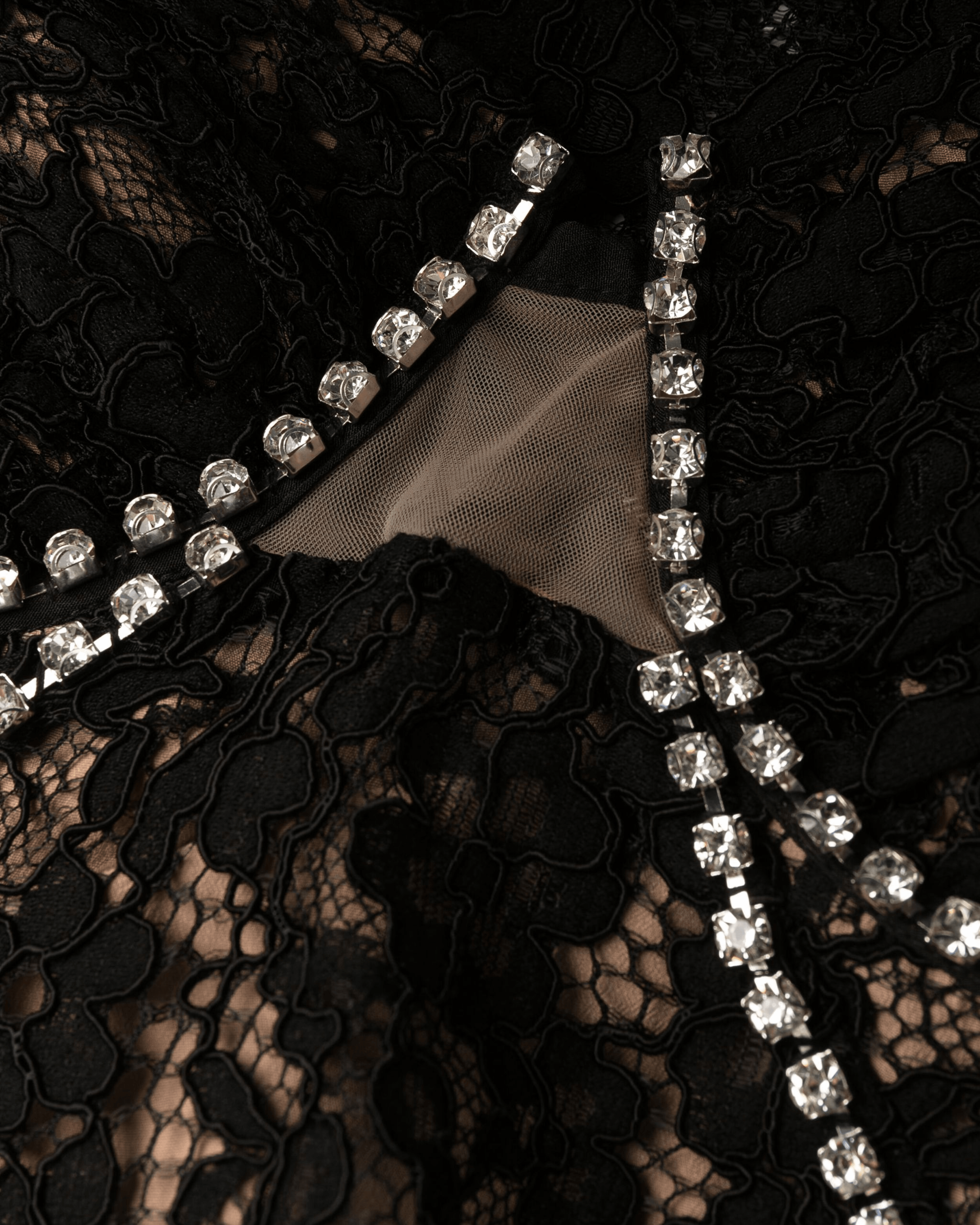Lace-detail Sweetheart-neck Dress - Endless - UAE Rental and Resale for Women's Fashion