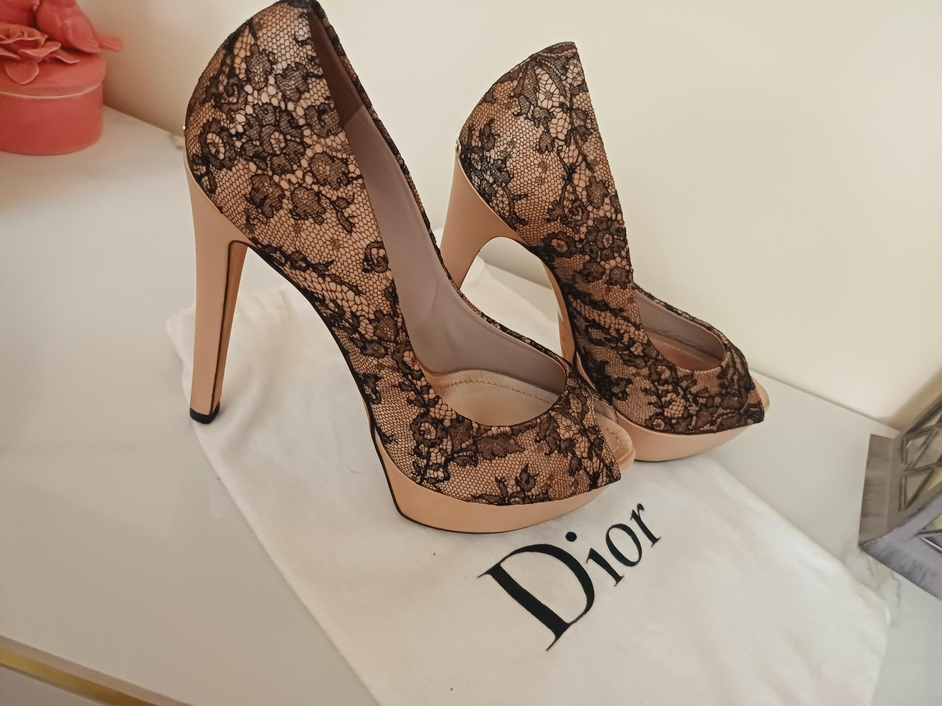 Lace Peep-toe Platform Pumps - Endless - UAE Rental and Resale for Women's Fashion