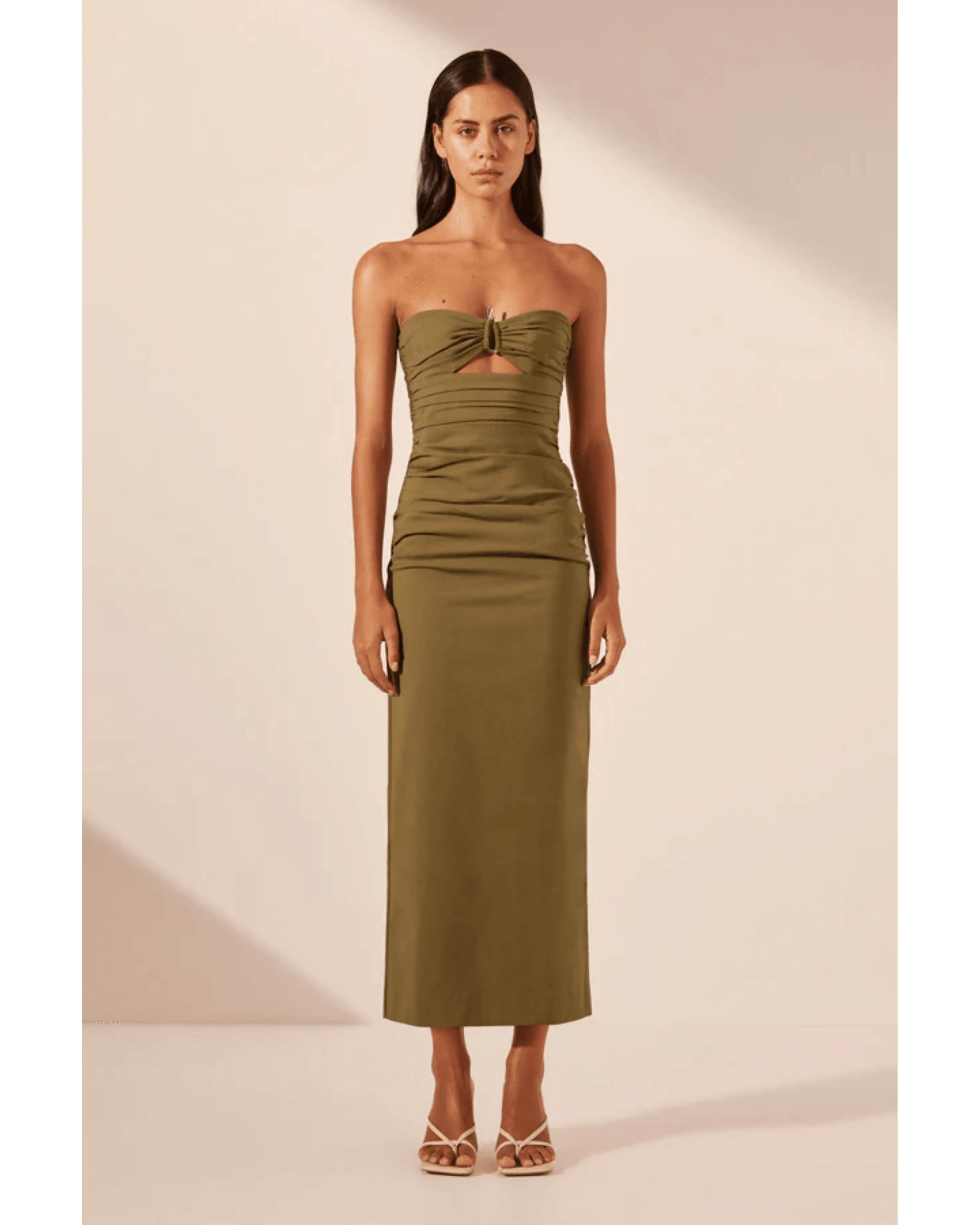 Lani Strapless Gathered Midi Dress - Endless - UAE Rental and Resale for Women's Fashion