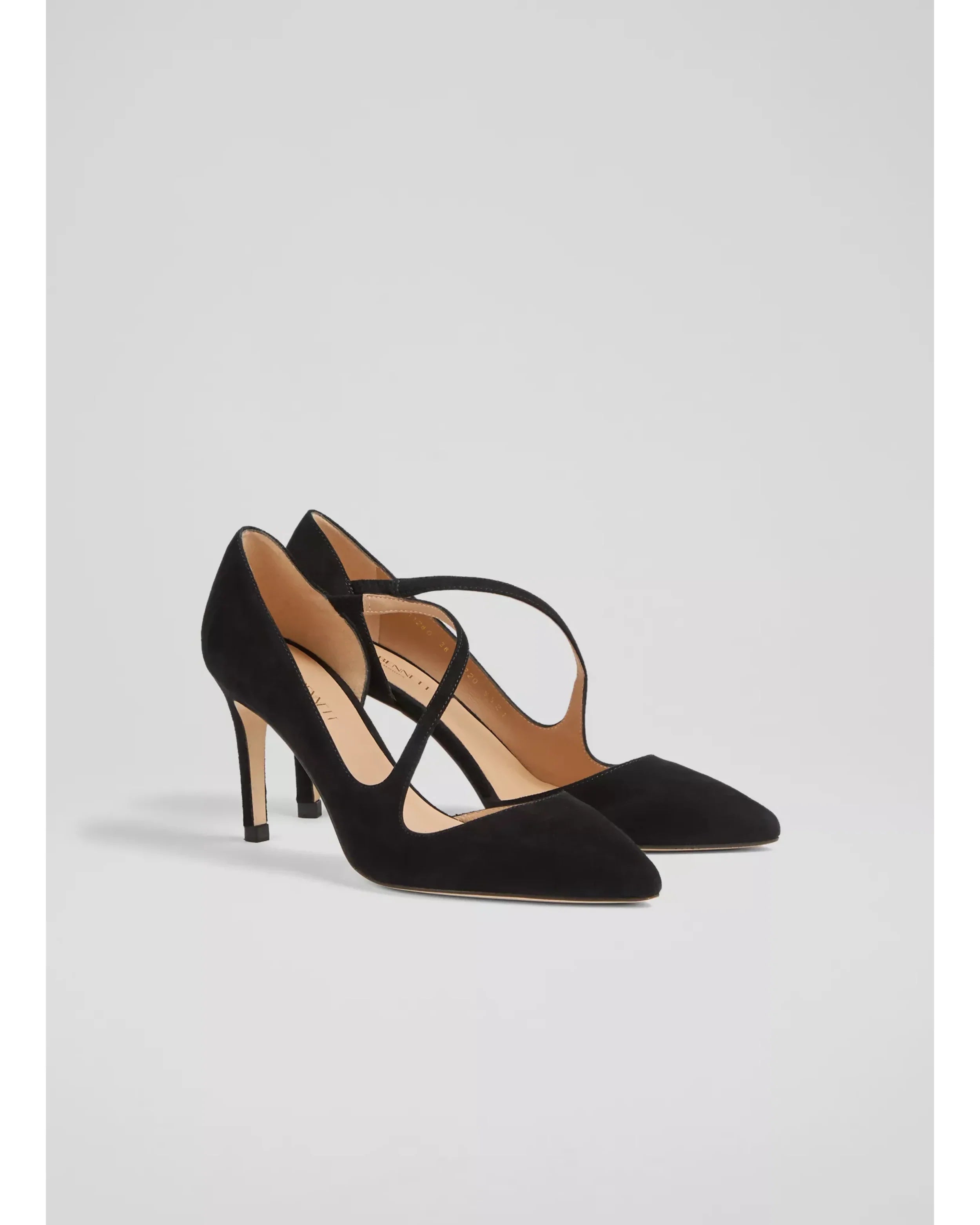 Leather D'Orsay Pumps - Endless - UAE Rental and Resale for Women's Fashion
