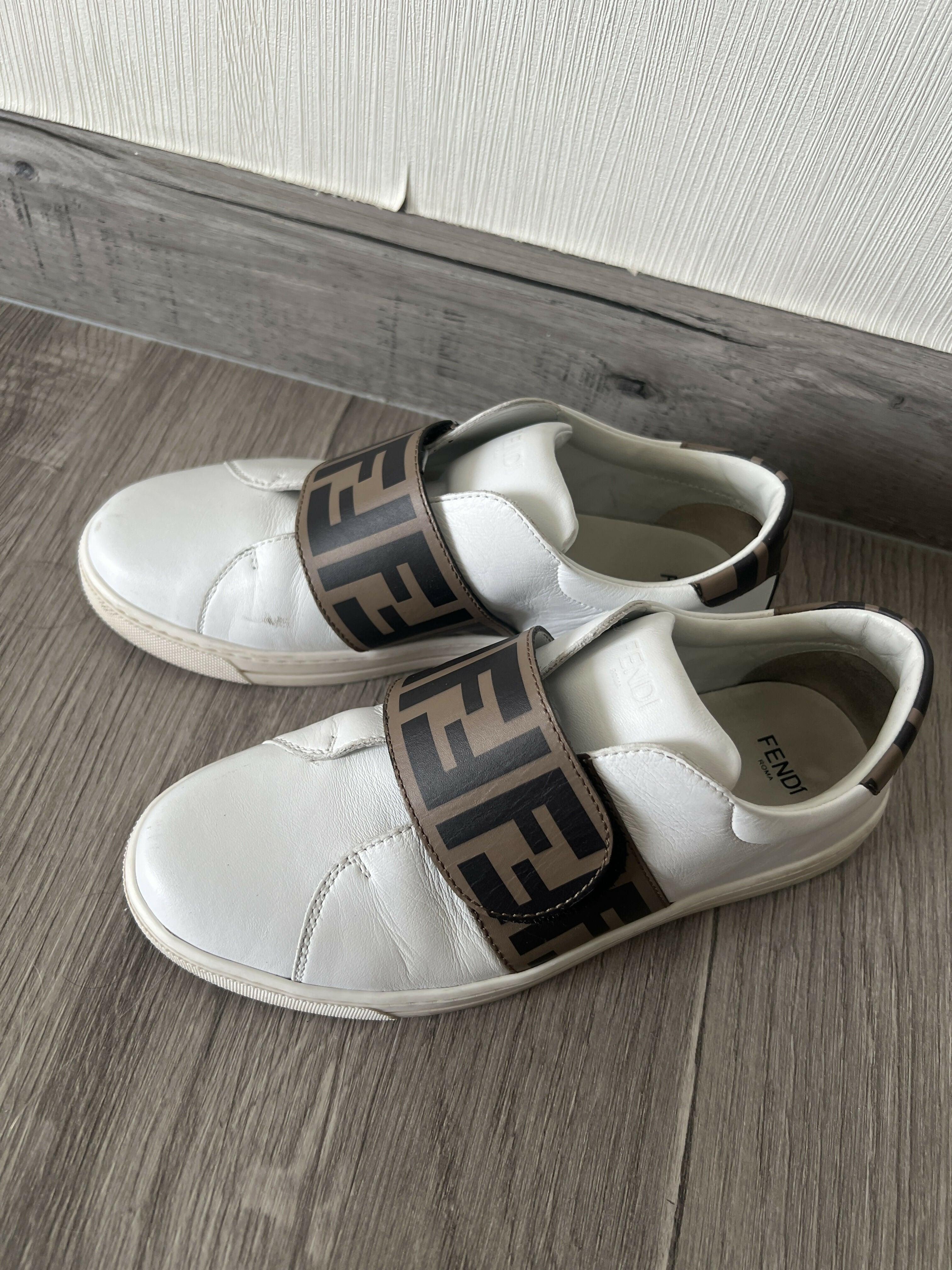 Leather Low-Top Sneakers - Endless - UAE Rental and Resale for Women's Fashion