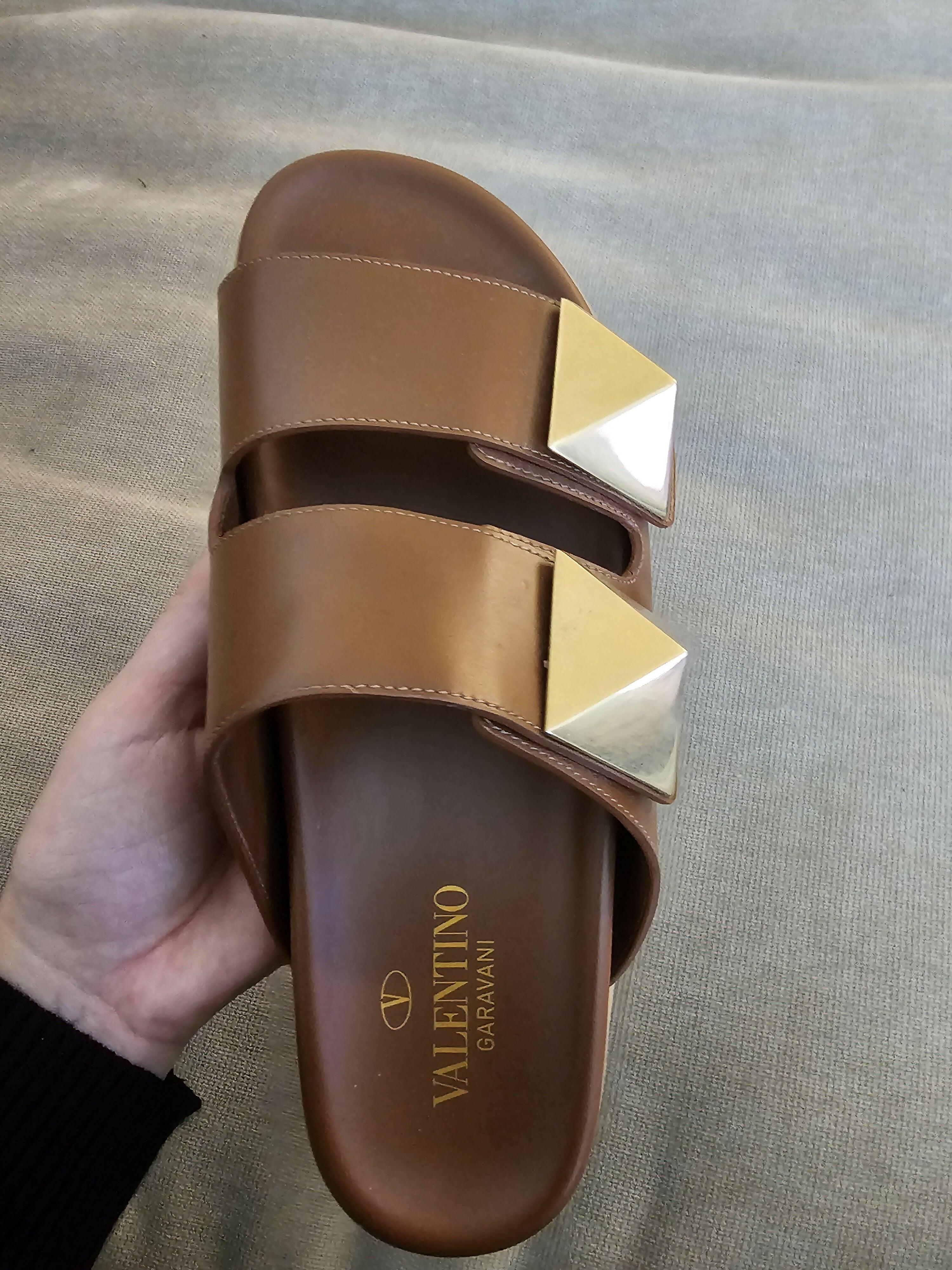 Leather Slip On Slide Sandals - Endless - UAE Rental and Resale for Women's Fashion