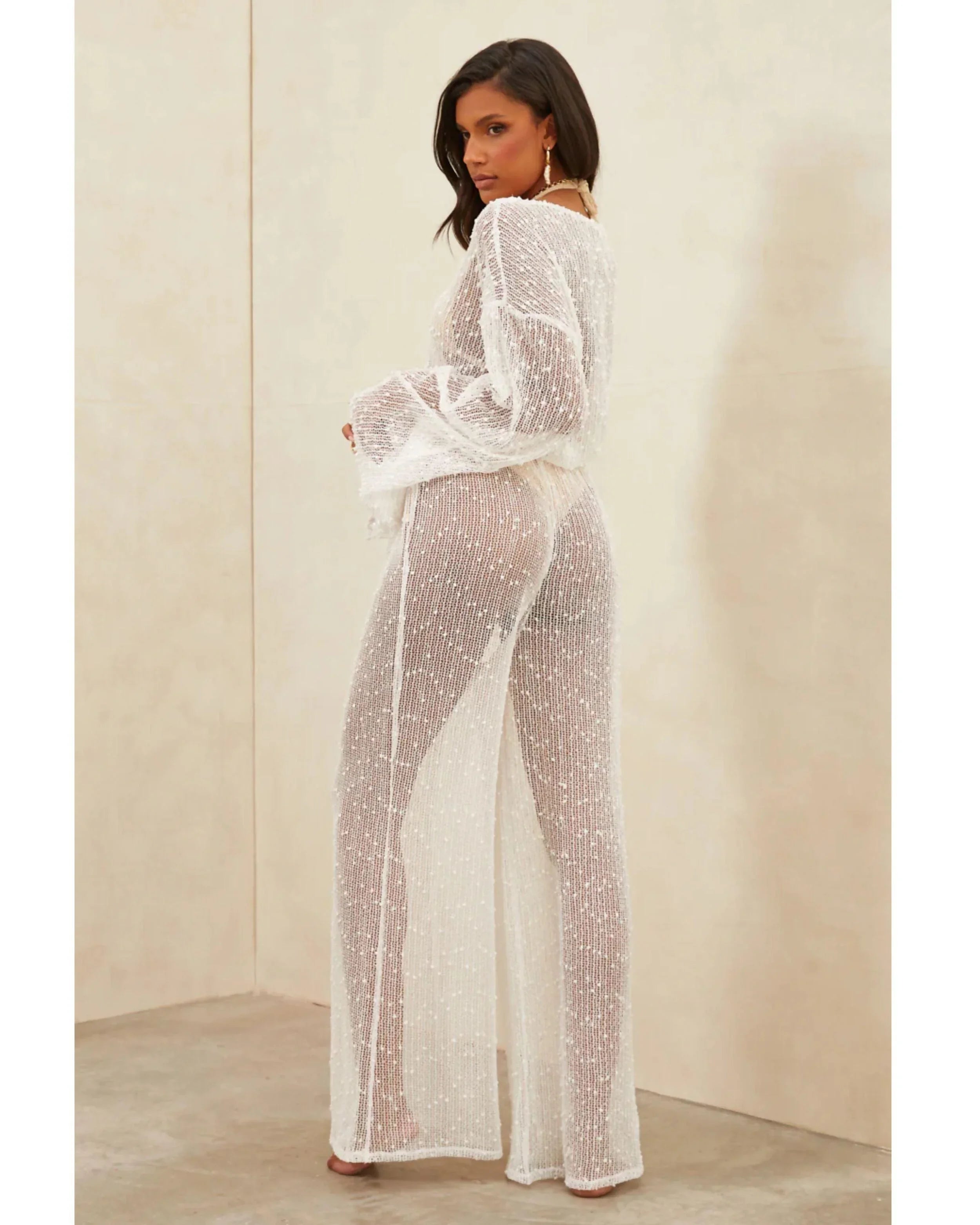 Litore Knitted Pants White - Endless - UAE Rental and Resale for Women's Fashion