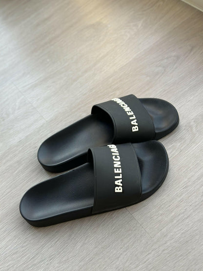 Logo Pool Slides in Black & White - Endless