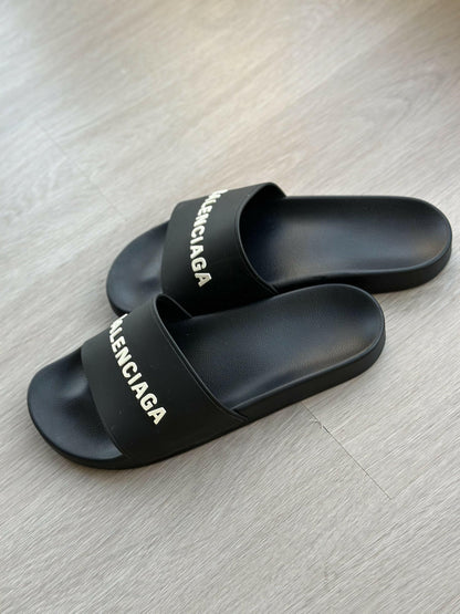 Logo Pool Slides in Black & White - Endless