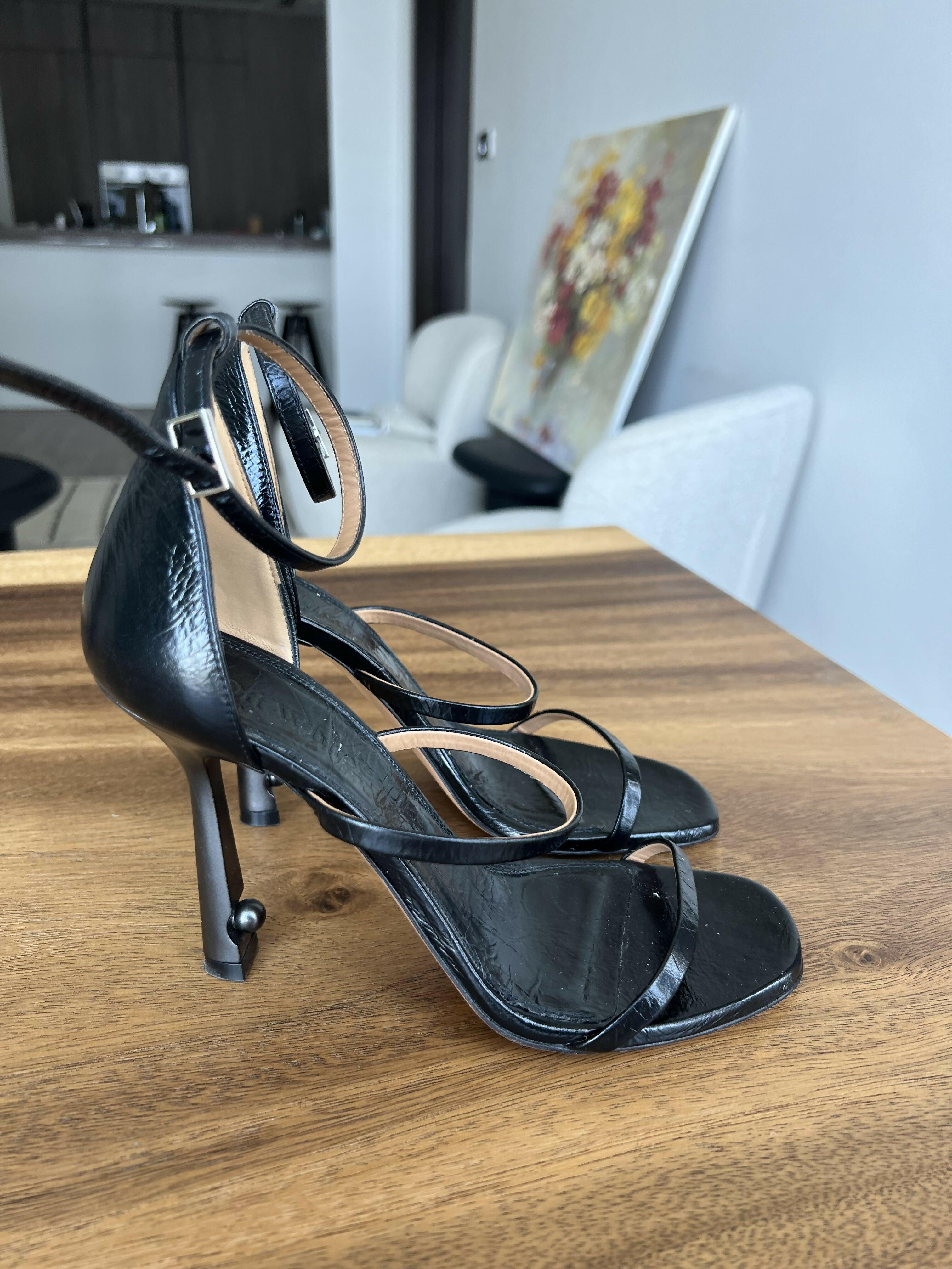 Lollipop Strappy Sandal - Endless - UAE Rental and Resale for Women's Fashion