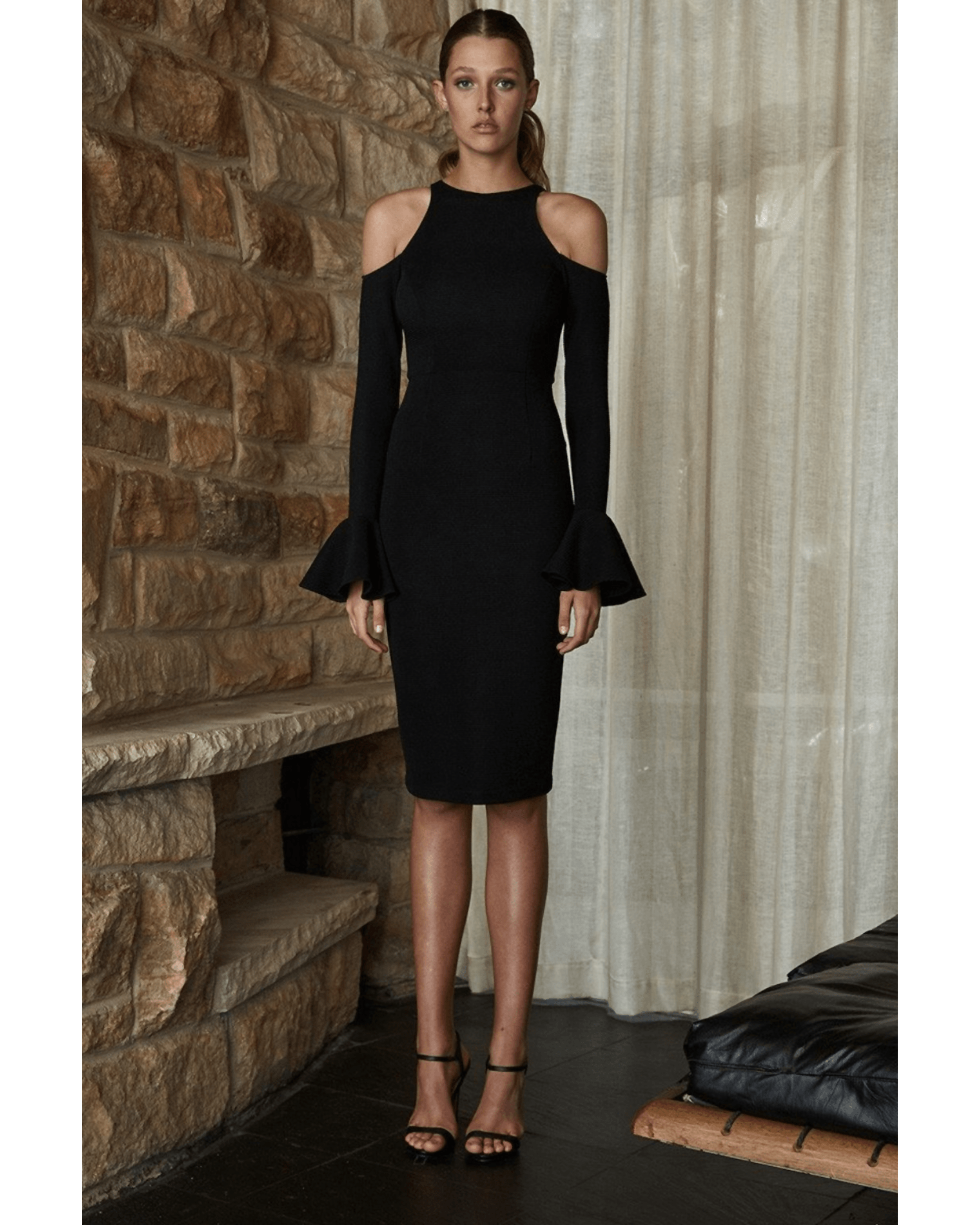 Lori Open Shoulder Bodycon Dress - Endless - UAE Rental and Resale for Women's Fashion
