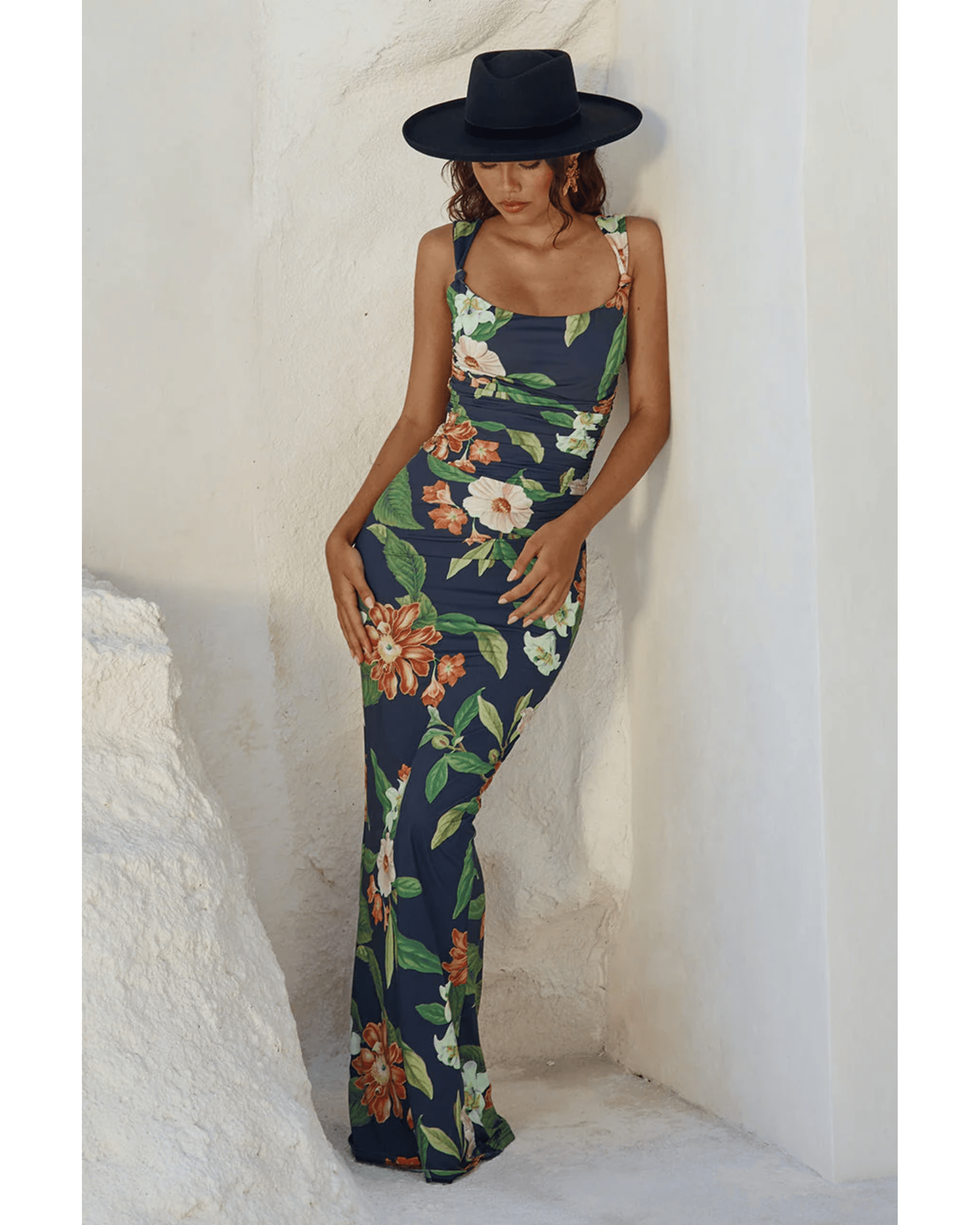 Maiori Maxi Dress - Endless - UAE Rental and Resale for Women's Fashion