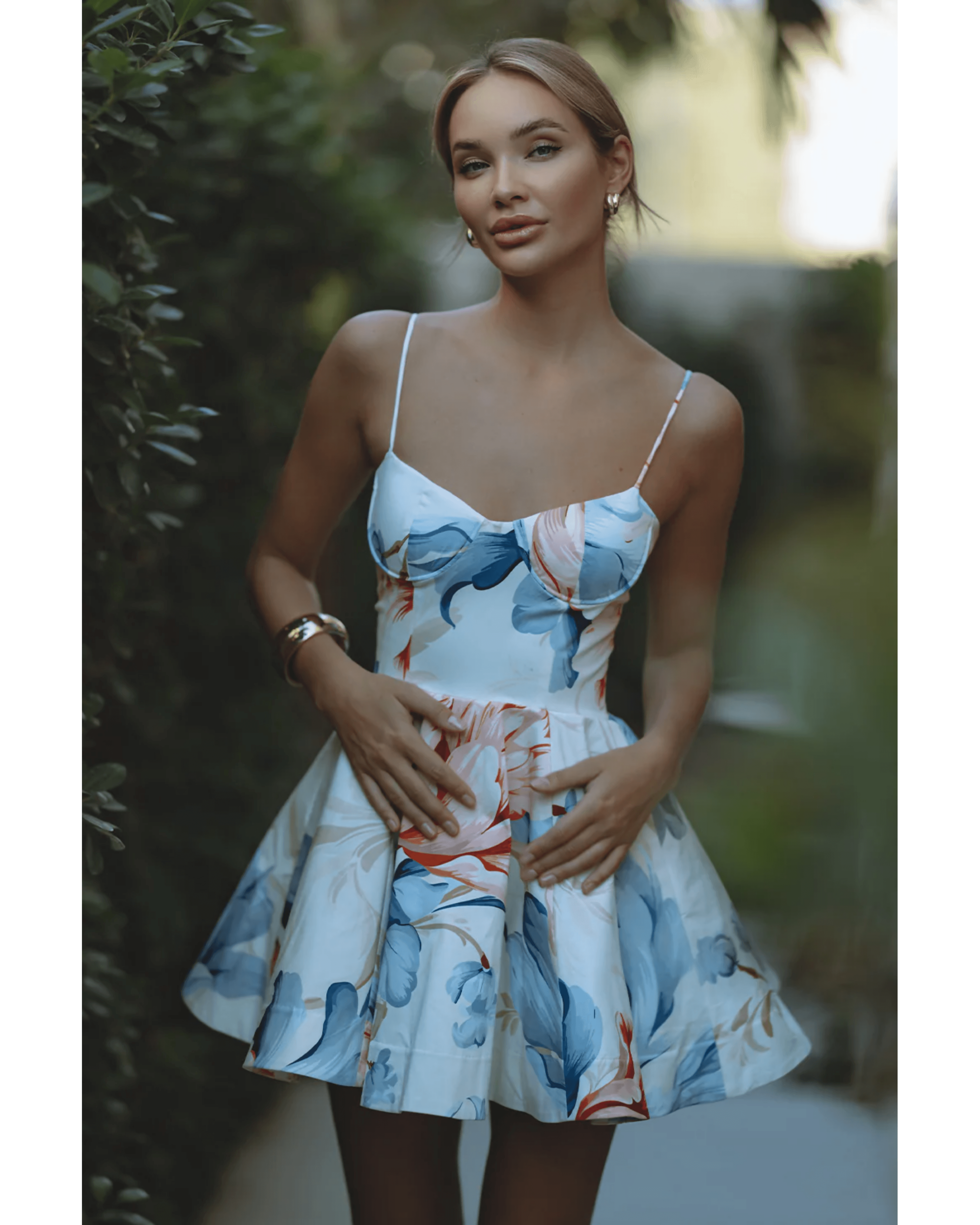 Mallory Mini Dress - Endless - UAE Rental and Resale for Women's Fashion