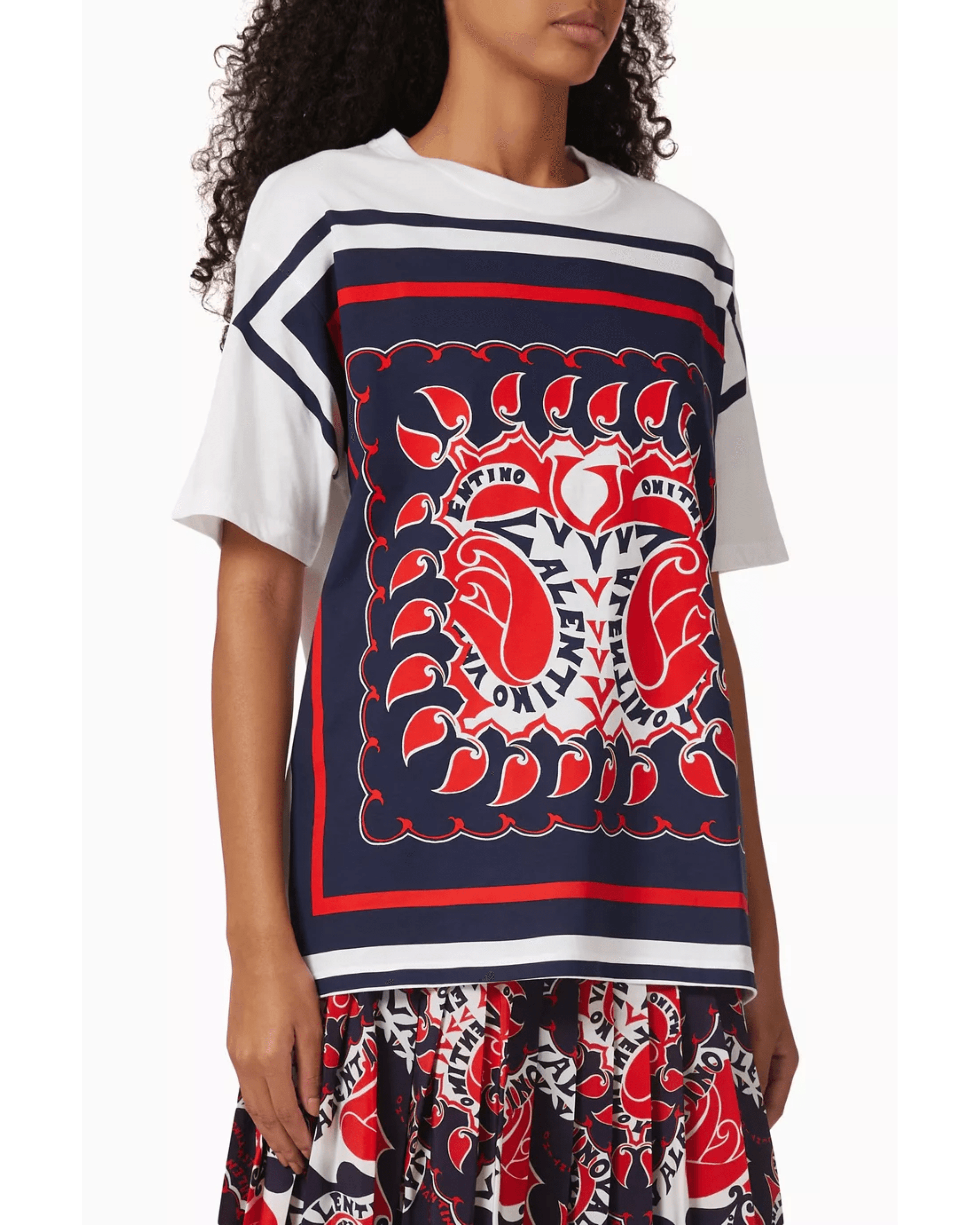 Manifesto T-shirt in Cotton-Jersey - Endless - UAE Rental and Resale for Women's Fashion