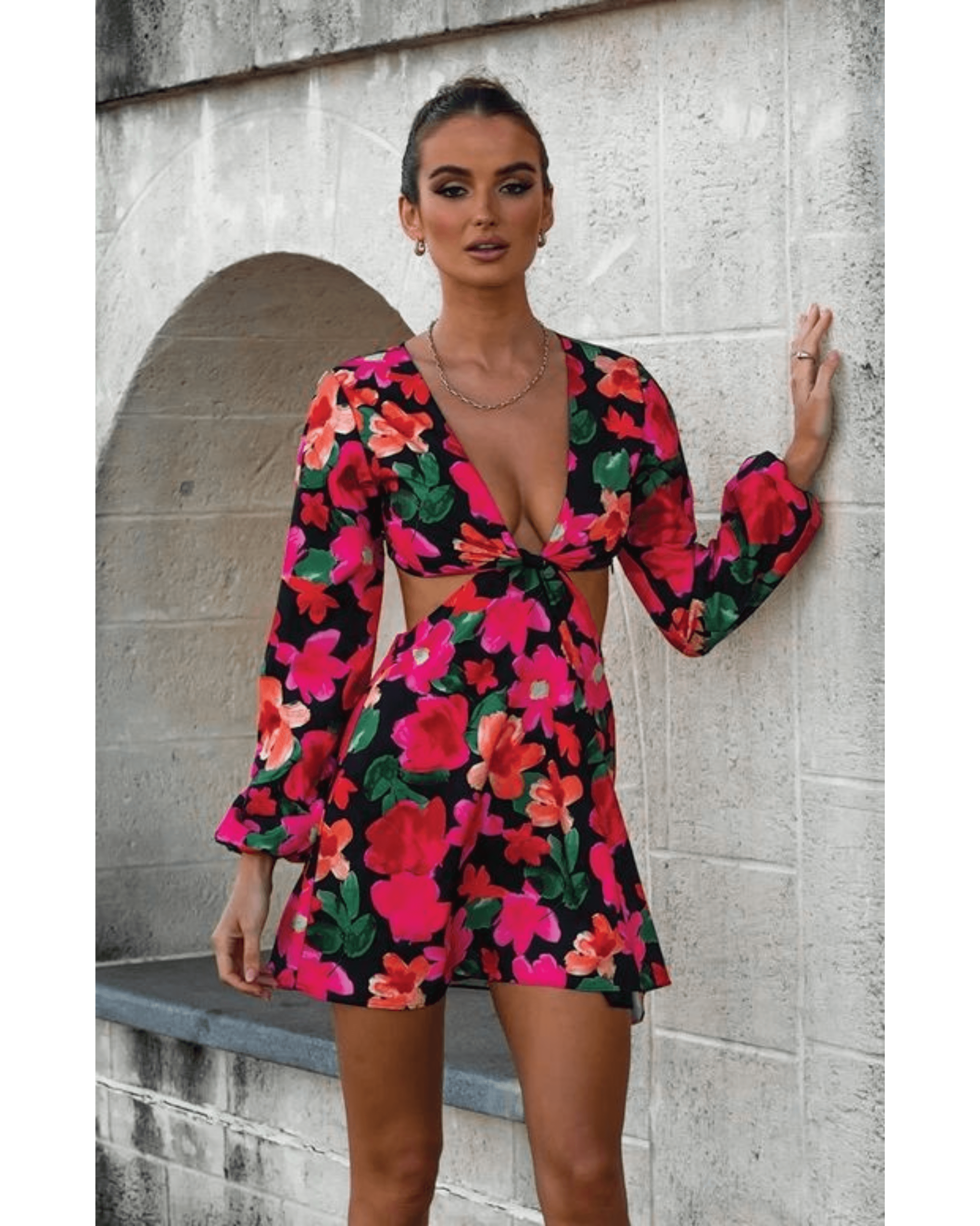 Mars Twist Mini Dress - Endless - UAE Rental and Resale for Women's Fashion