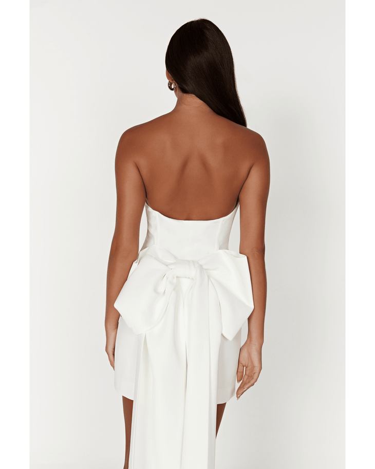 Meredith Strapless Bow Mini Dress - Endless - UAE Rental and Resale for Women's Fashion