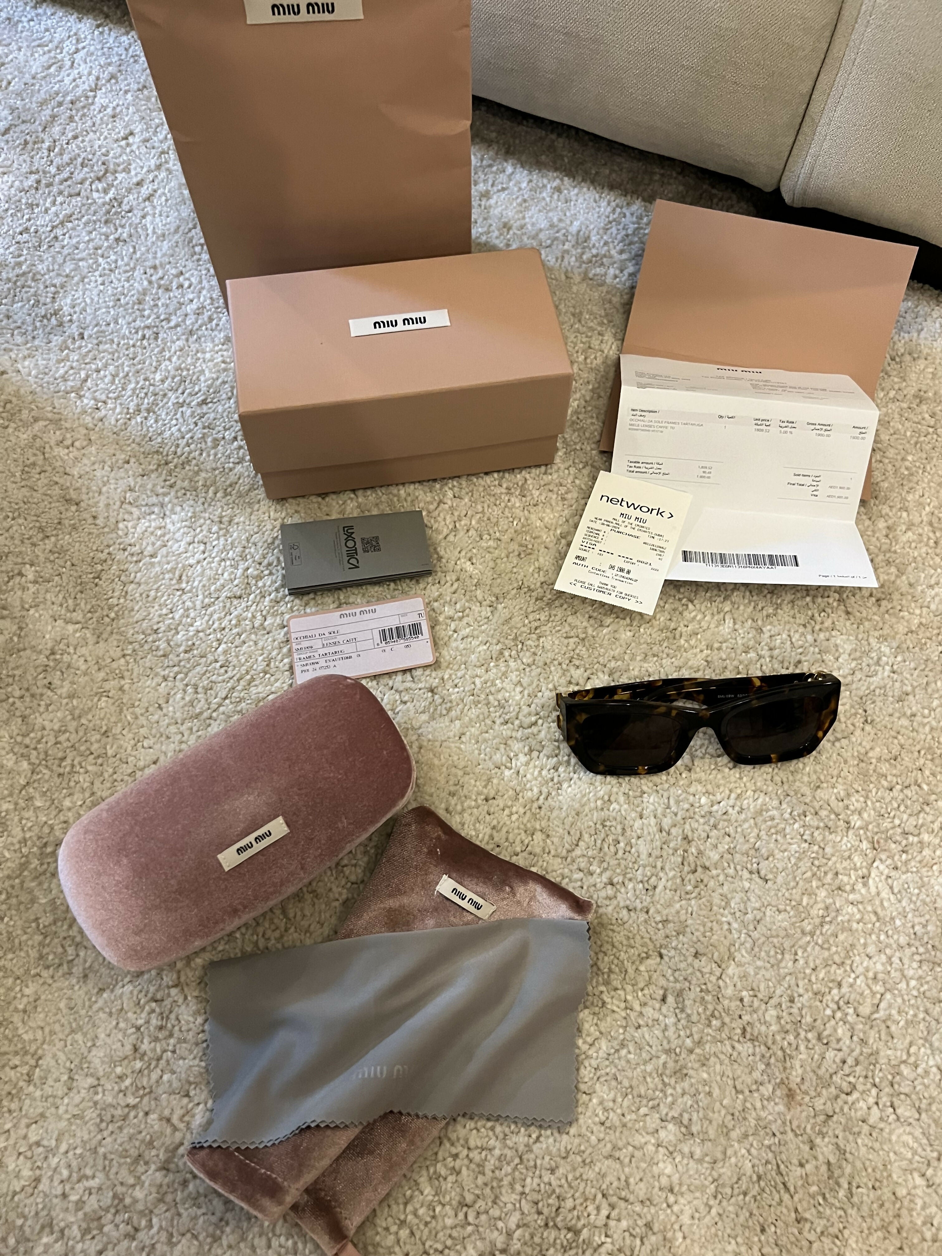 Miu Glimpse Sunglasses - Endless - UAE Rental and Resale for Women's Fashion