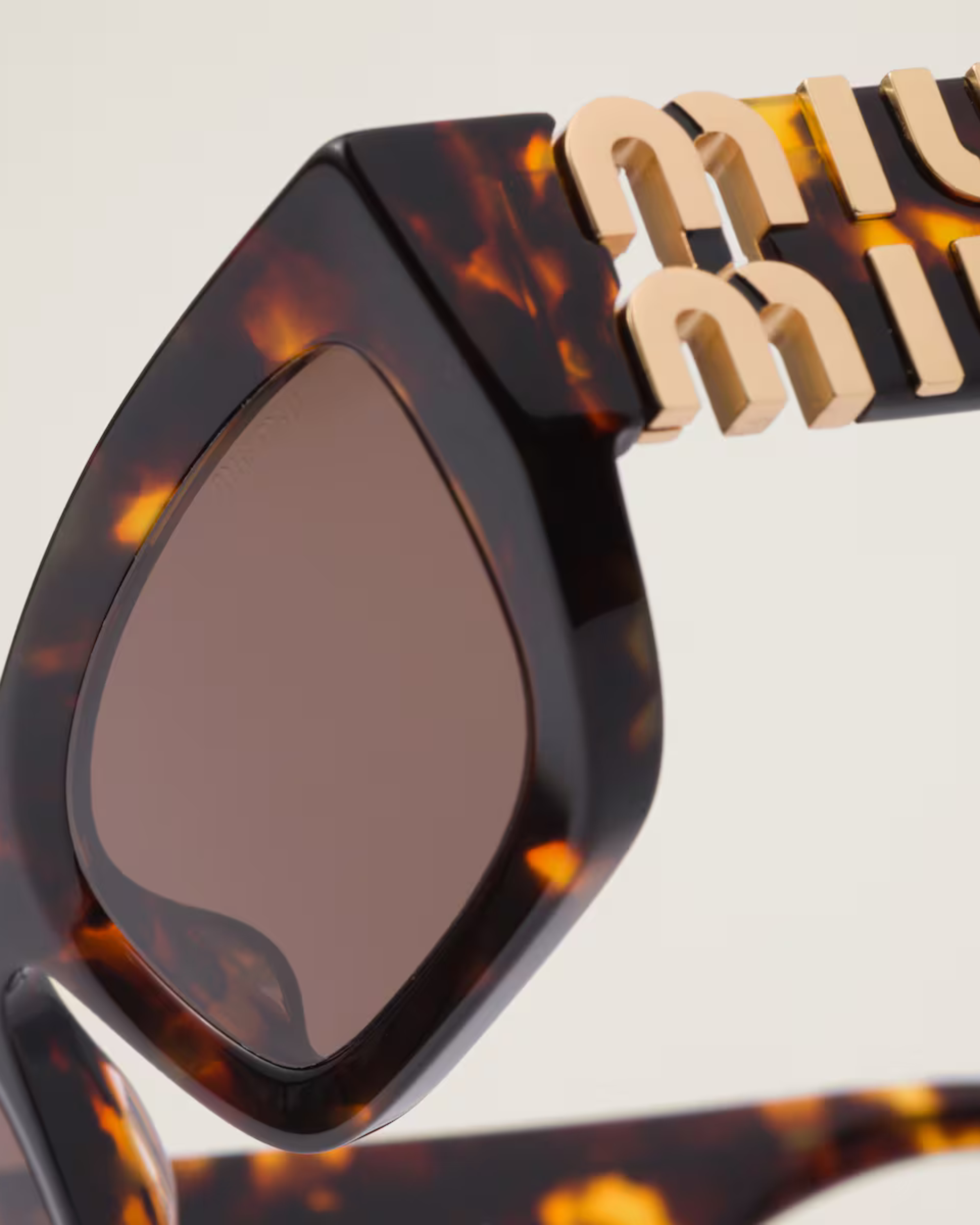 Miu Glimpse Sunglasses - Endless - UAE Rental and Resale for Women's Fashion