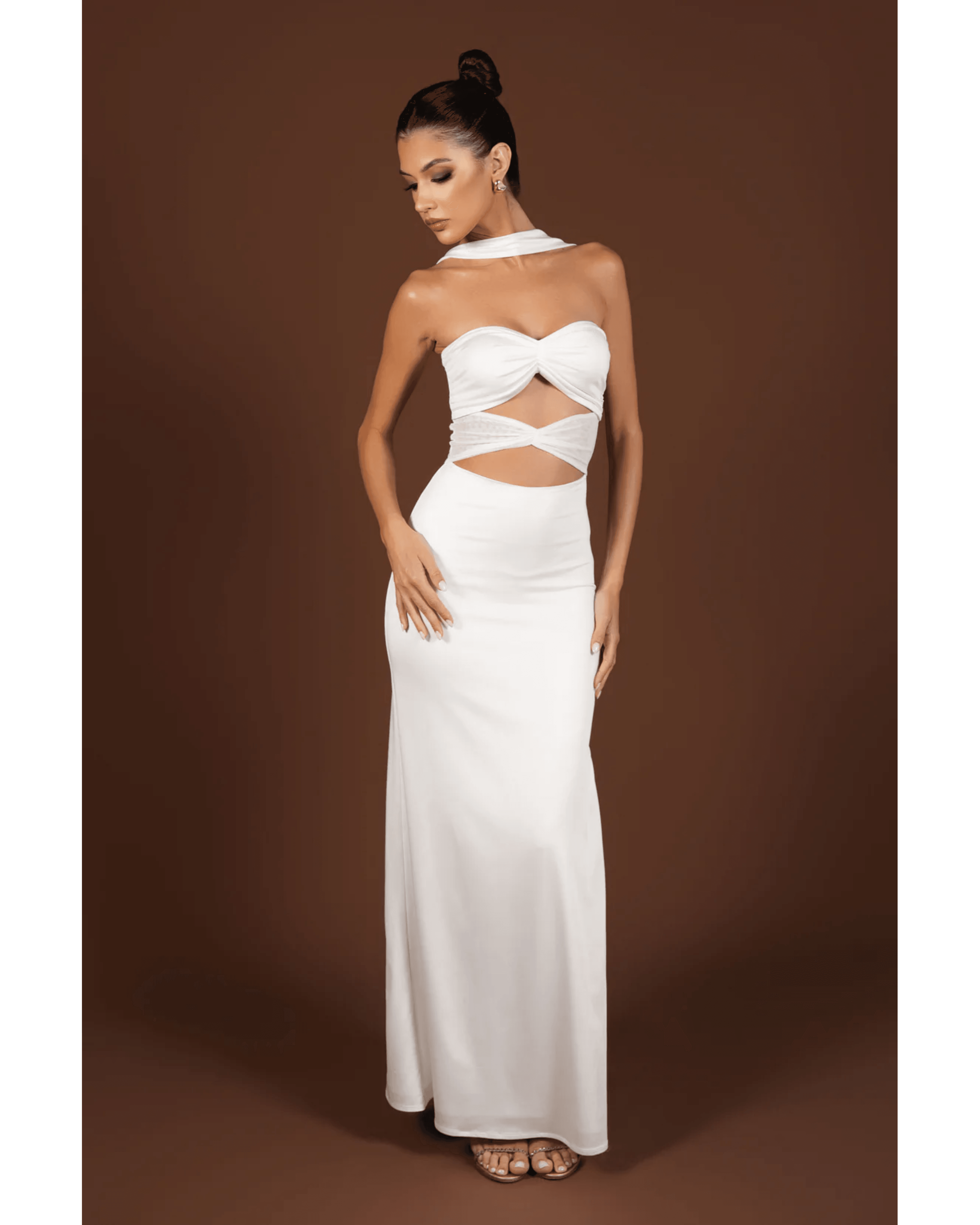 Monique Maxi Dress White - Endless - UAE Rental and Resale for Women's Fashion