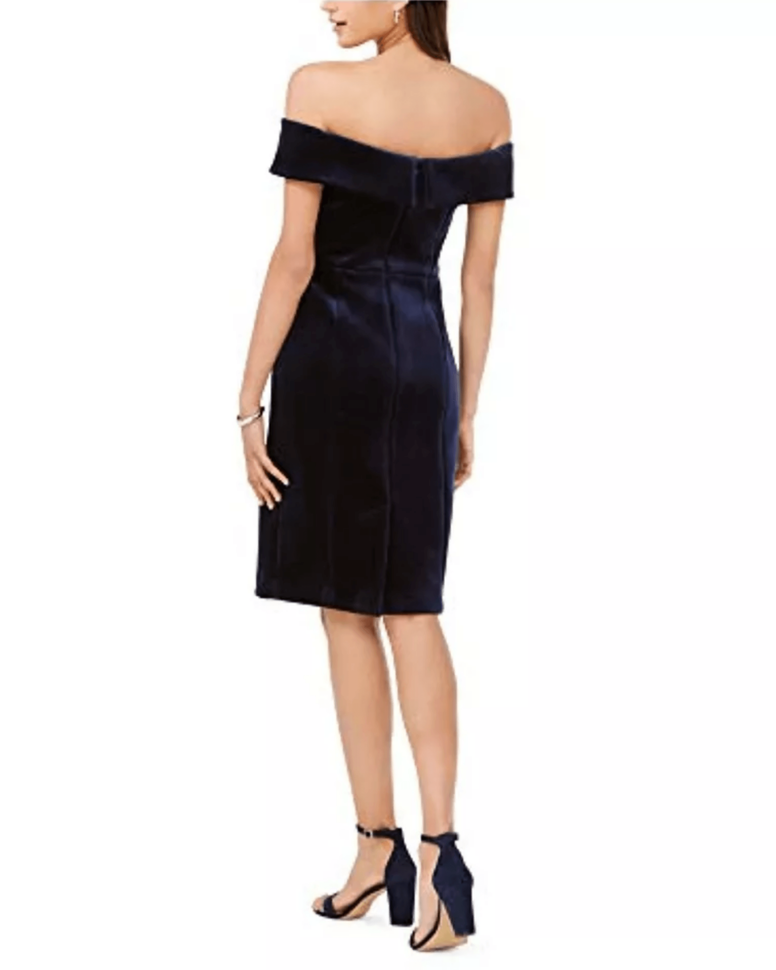 Off Shoulder Navy Velvet - Endless - UAE Rental and Resale for Women's Fashion