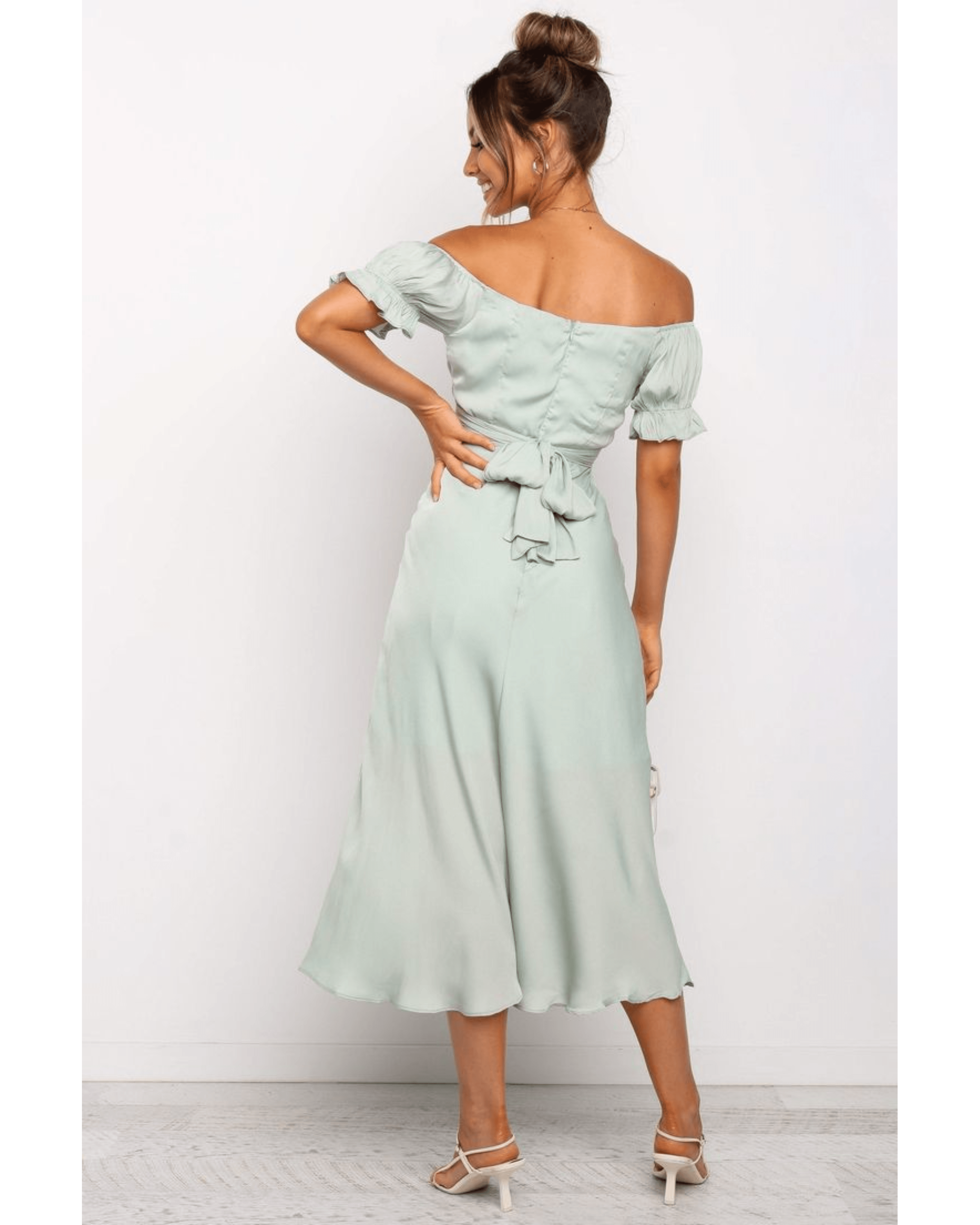 Oralie Off Shoulder Midi Dress - Endless - UAE Rental and Resale for Women's Fashion