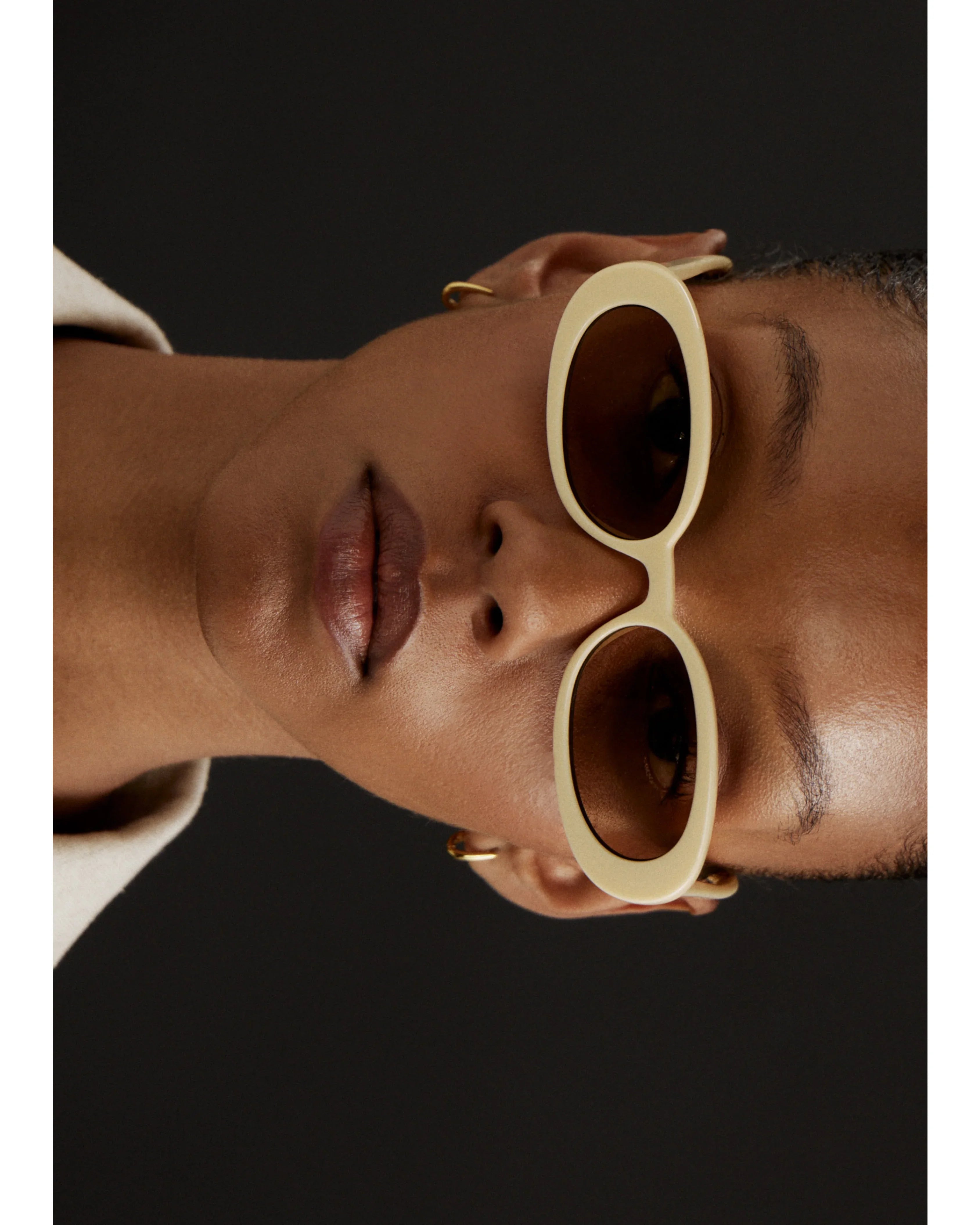 Outta Love Sunglasses - Endless - UAE Rental and Resale for Women's Fashion