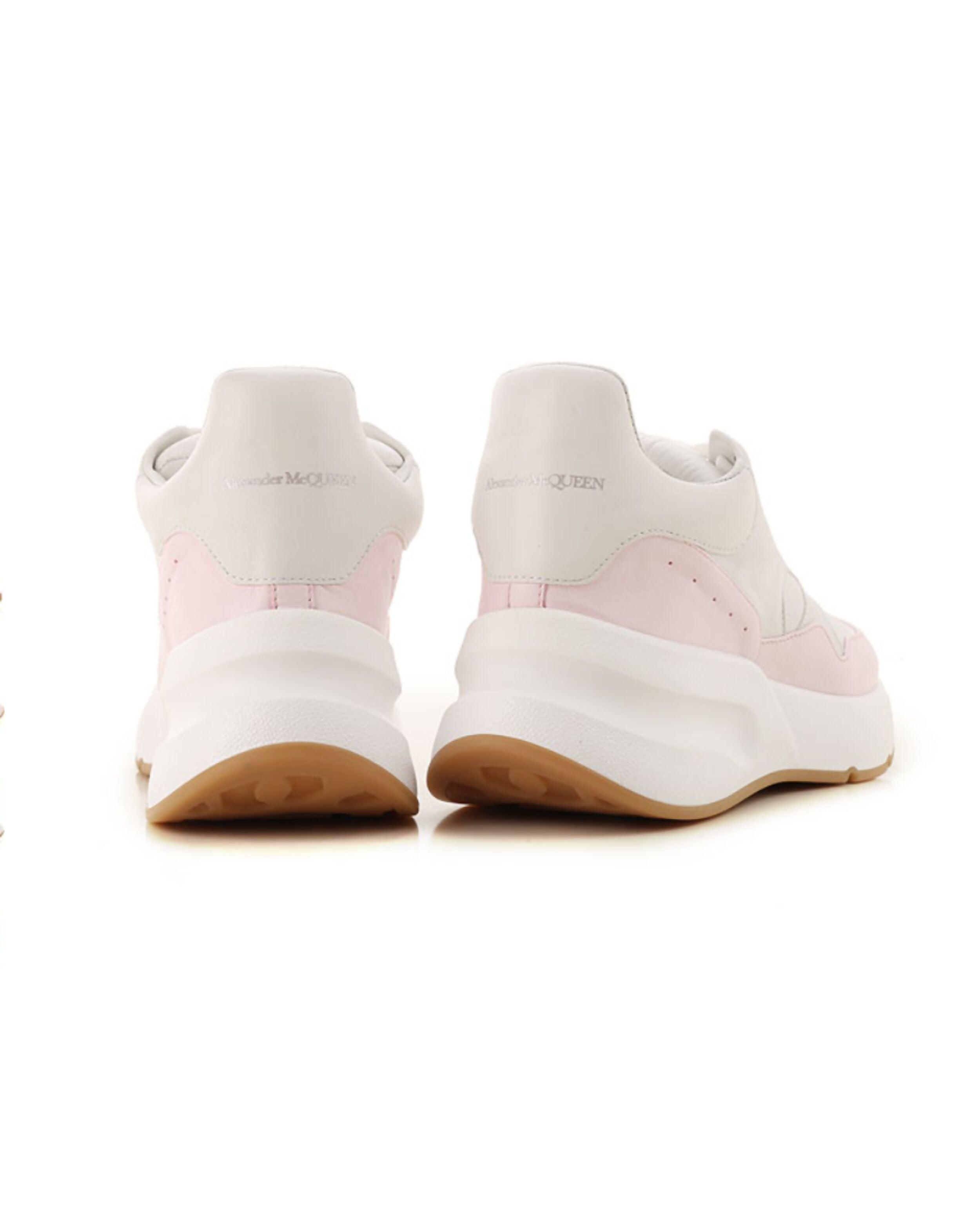 Oversized Runner Sneakers - Endless - UAE Rental and Resale for Women's Fashion
