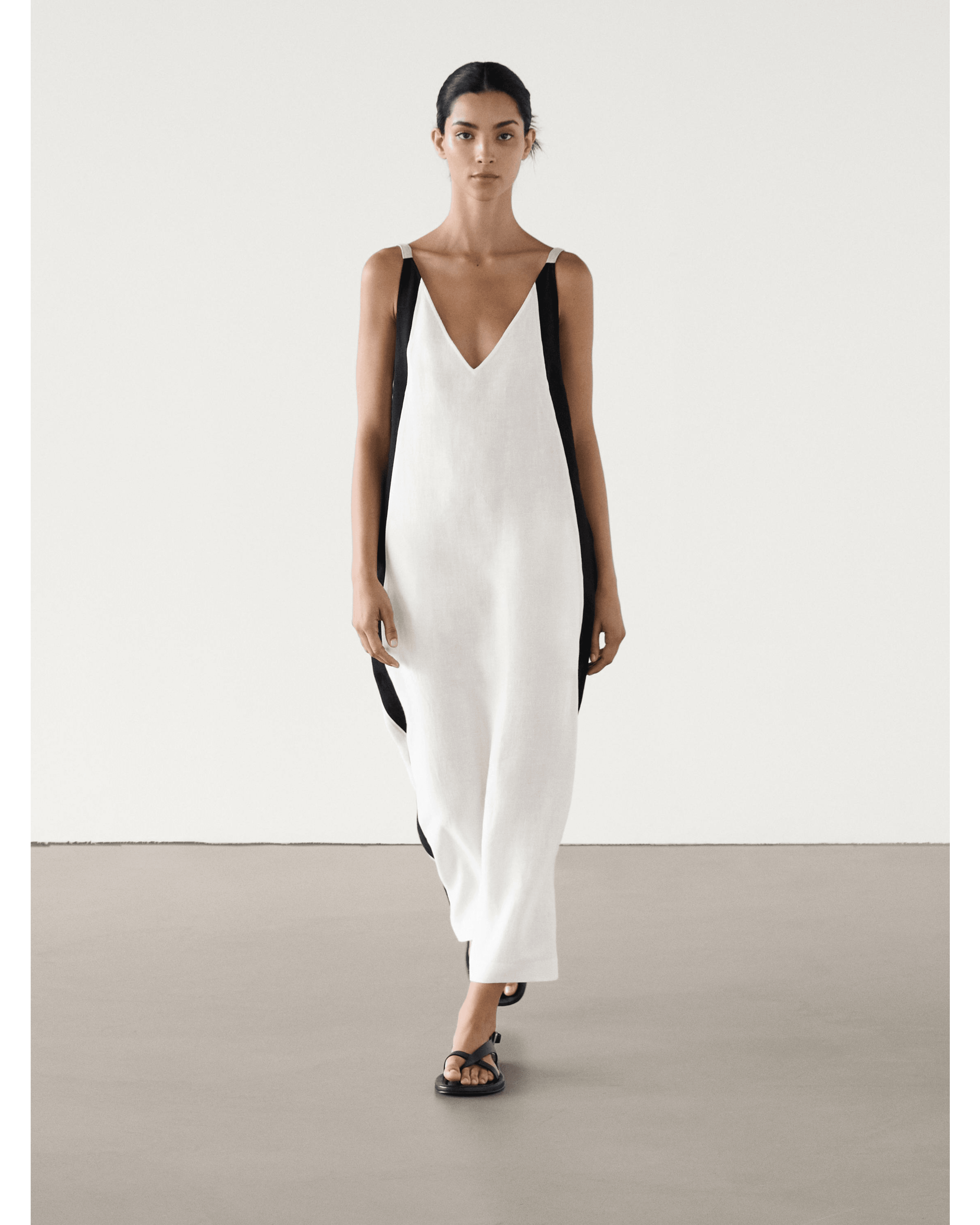 Piping Linen Dress - Endless - UAE Rental and Resale for Women's Fashion
